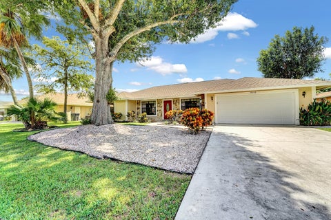 Tiny photo for 14608 Paddock Drive, Wellington, FL 33414 (MLS # B26035220)