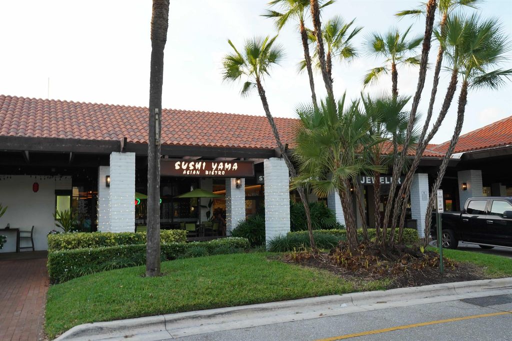 Photo of 2427 24th Lane, Palm Beach Gardens, FL 33418 (MLS # R11147436)