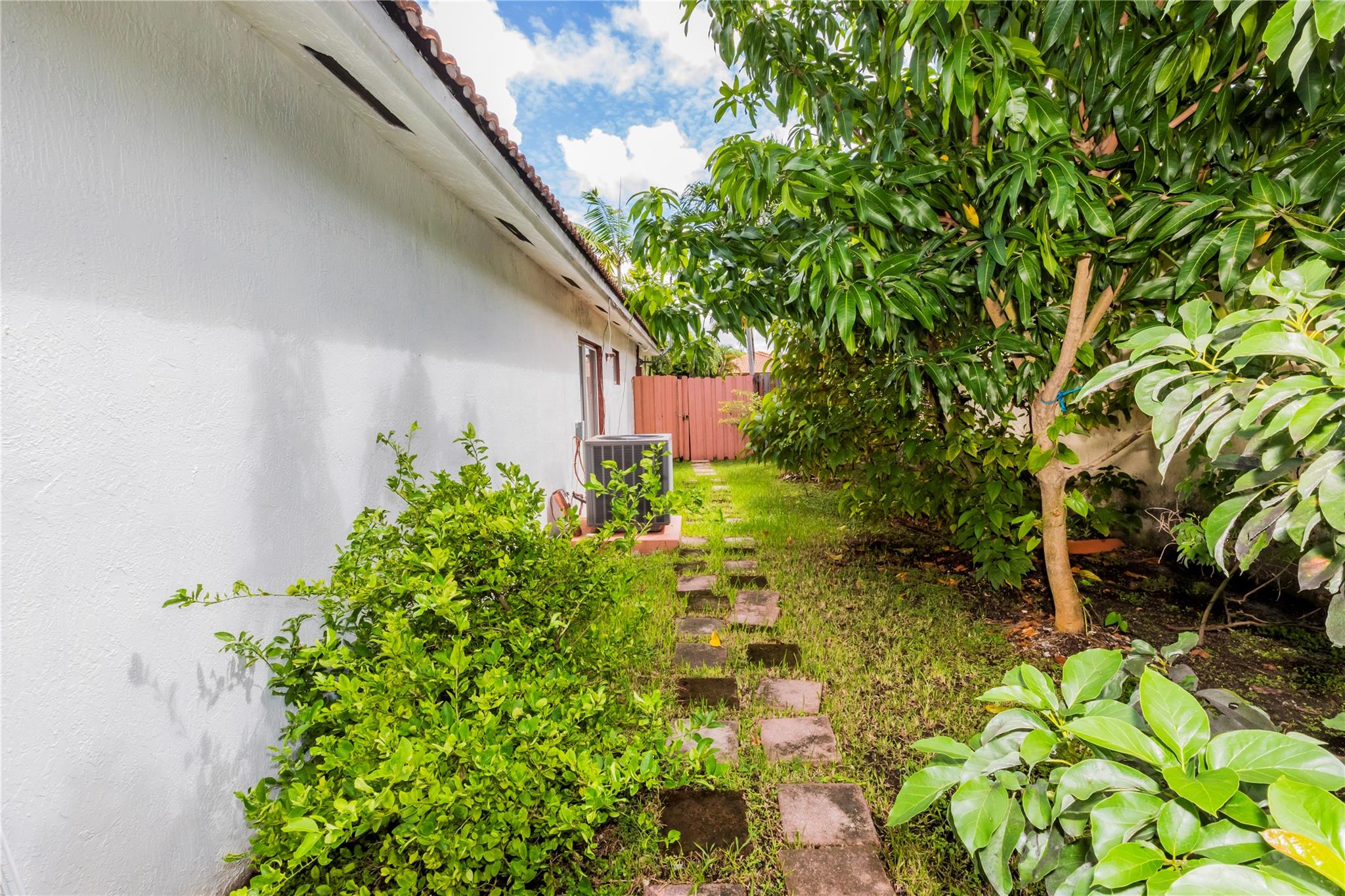 MED GARDENS SEC 2 - Residential