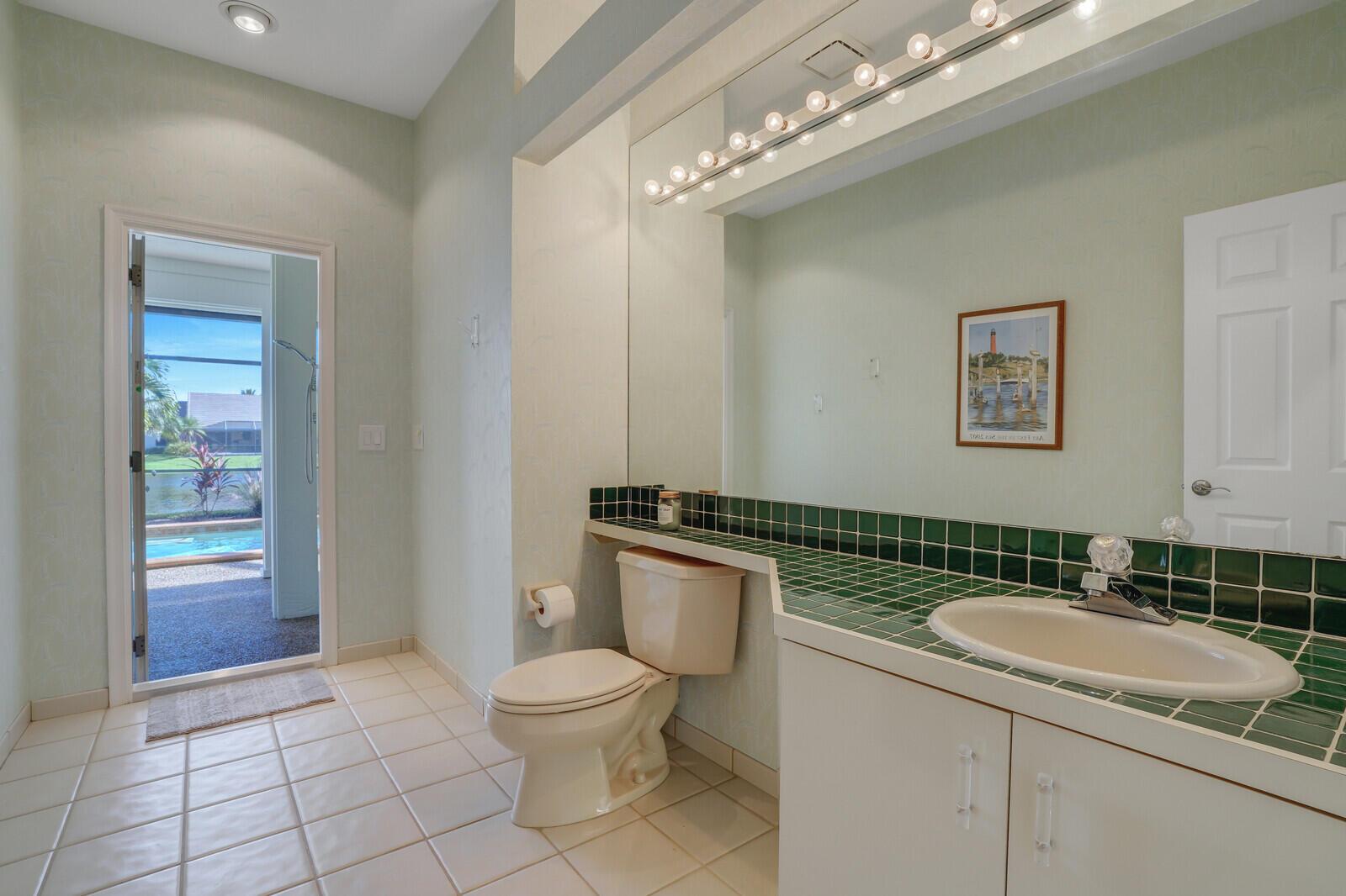 MARINA BAY - Residential Lease