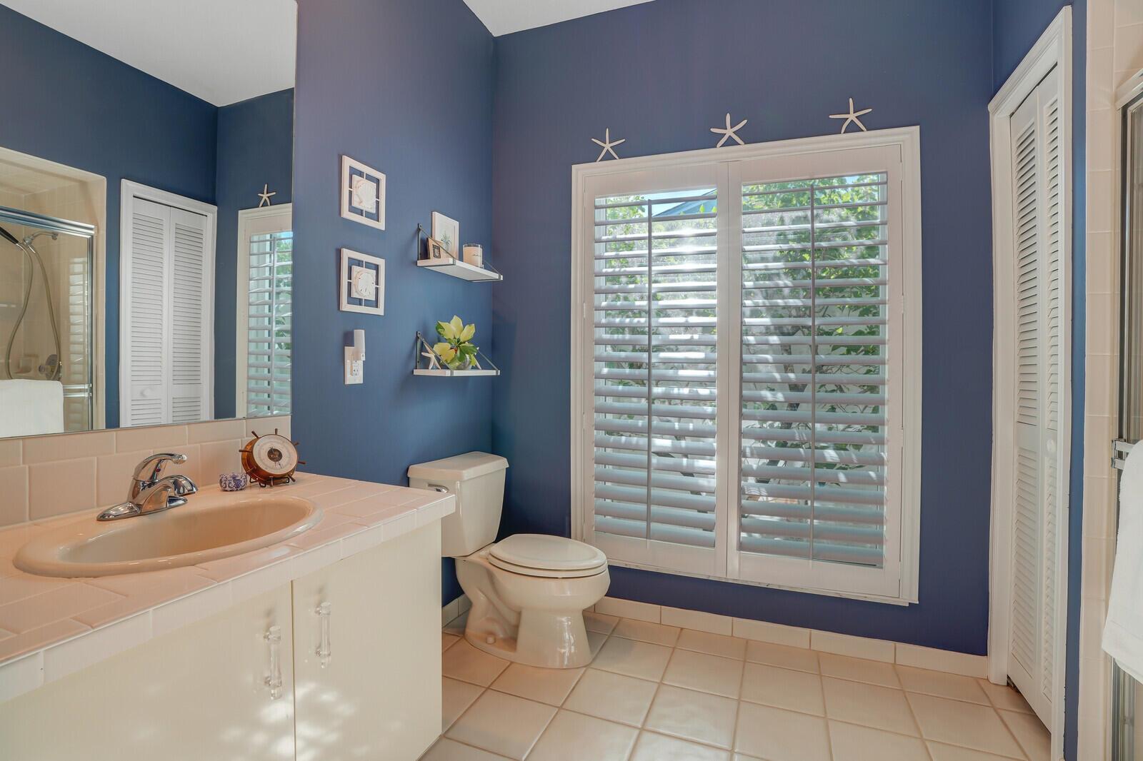 MARINA BAY - Residential Lease