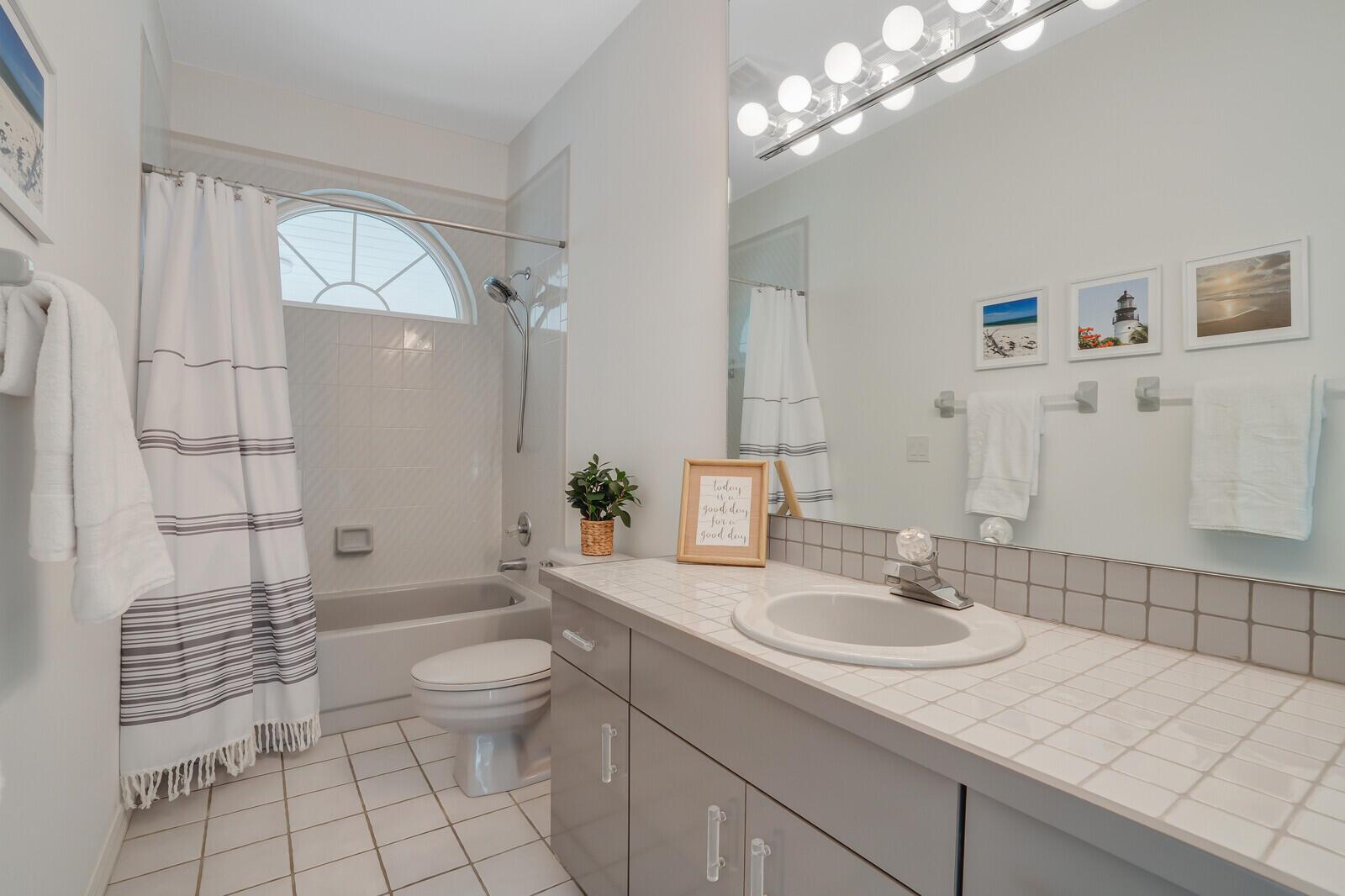 MARINA BAY - Residential Lease