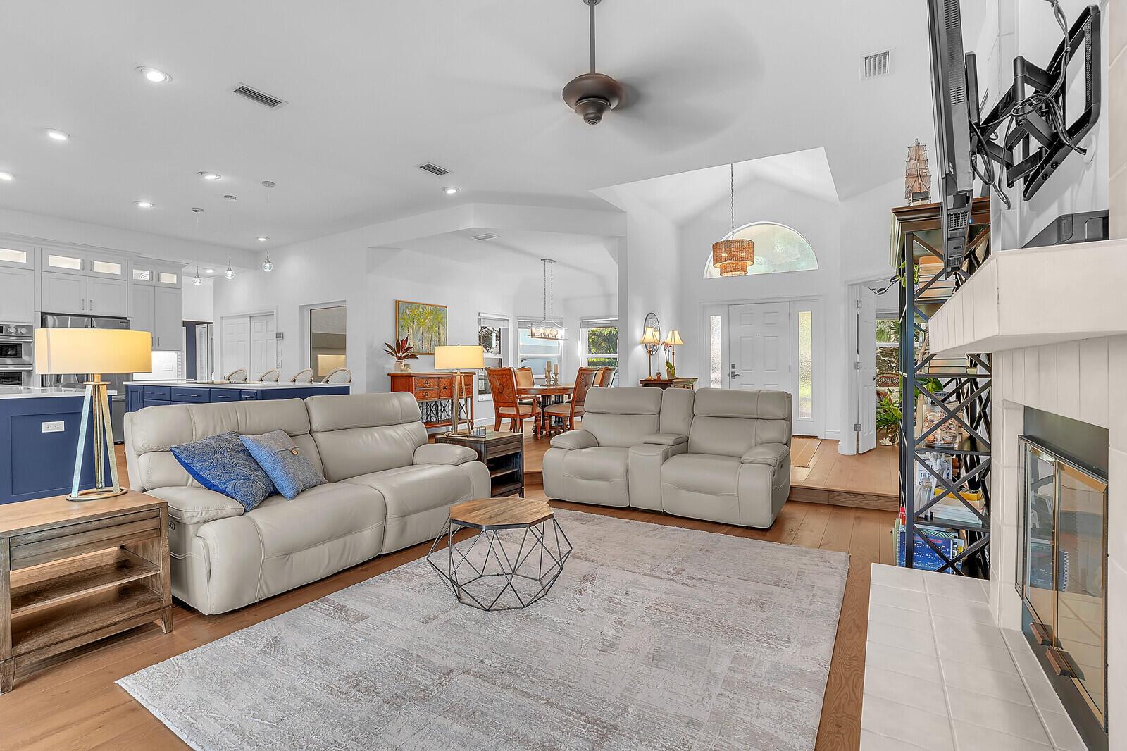 MARINA BAY - Residential Lease