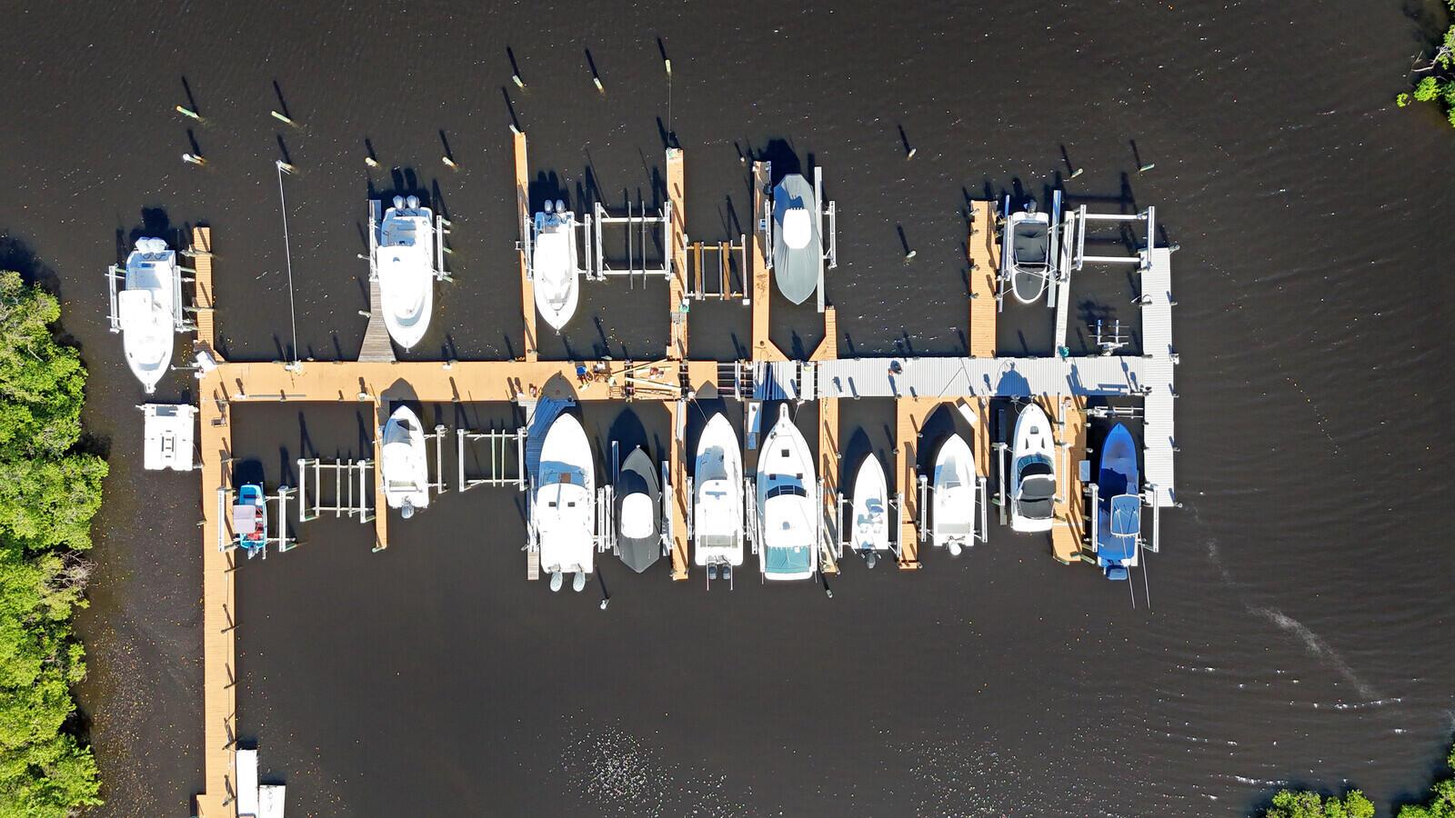 MARINA BAY - Residential Lease