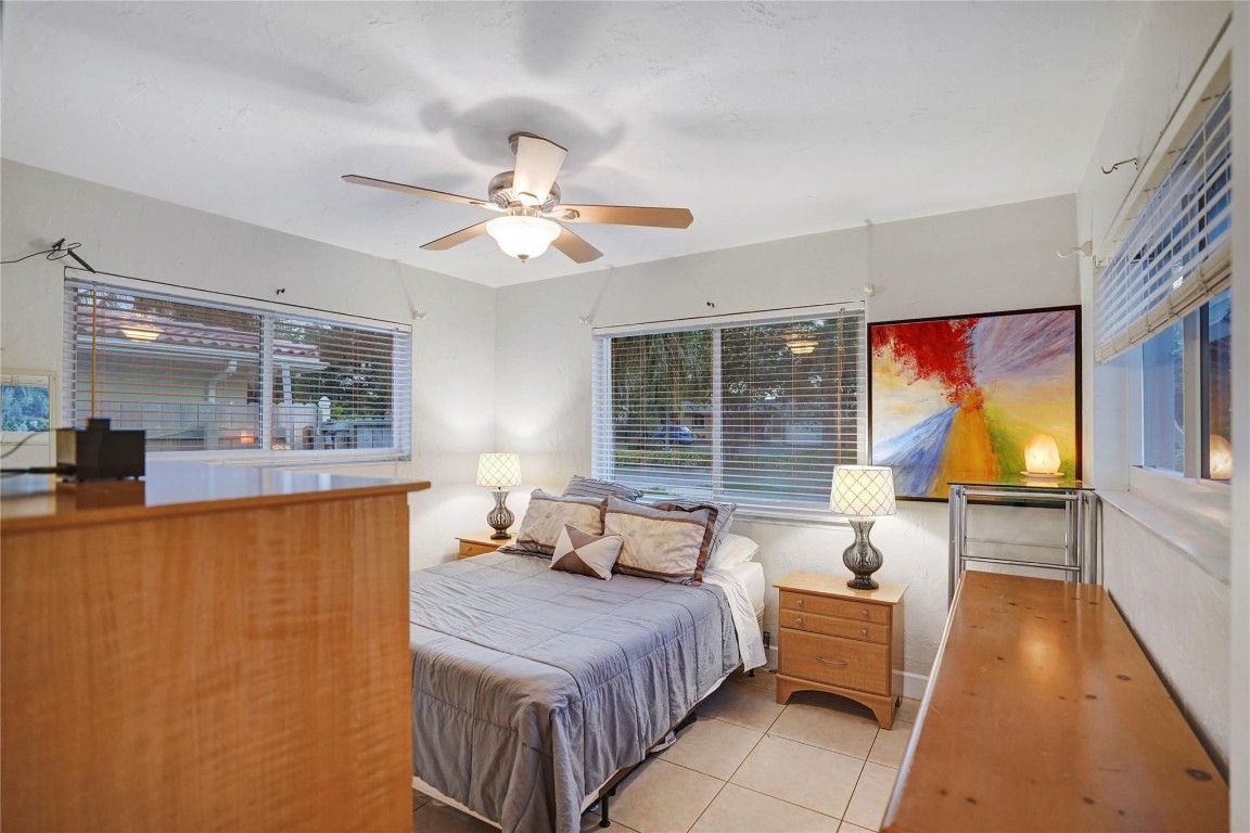 Flora Gardens 32-15 B - Residential