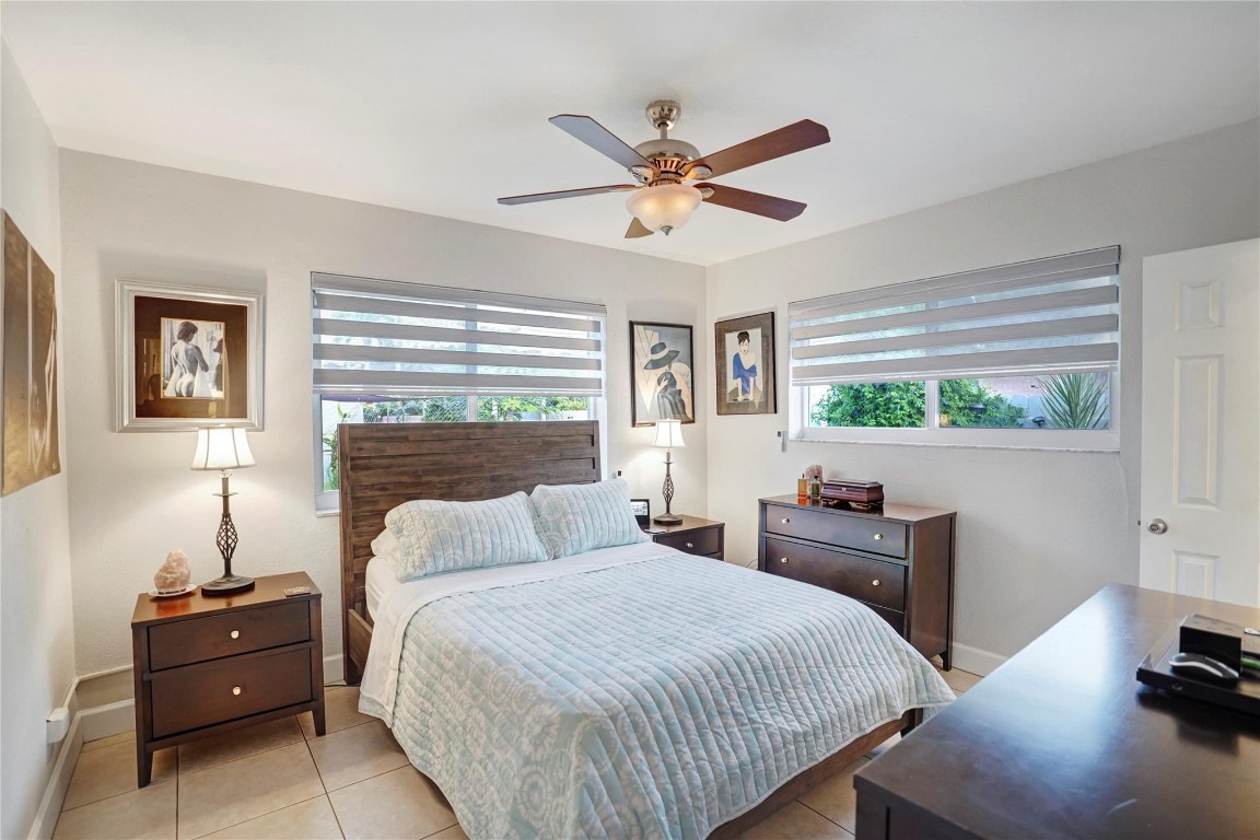 Flora Gardens 32-15 B - Residential