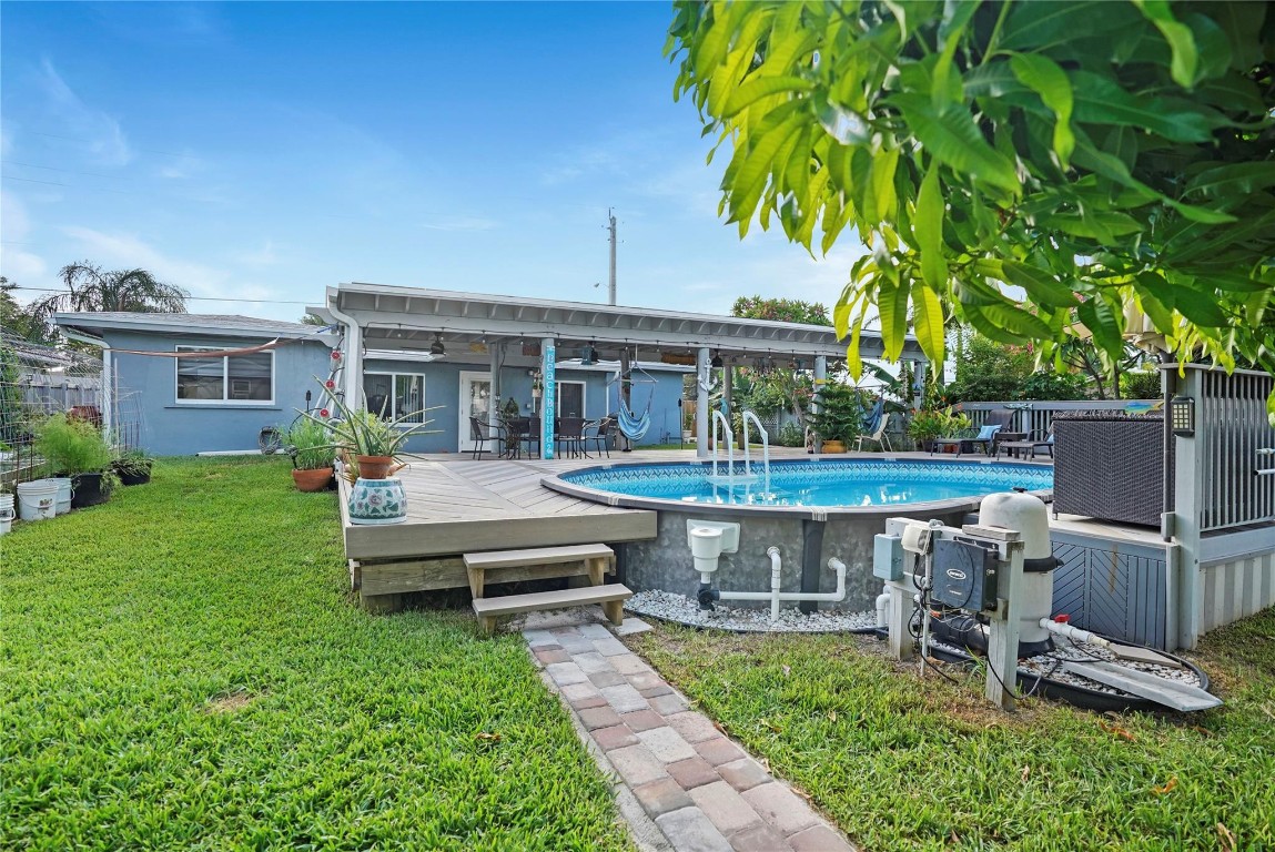 Flora Gardens 32-15 B - Residential