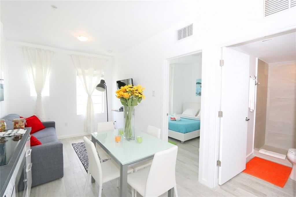 811 Jefferson Ave 102