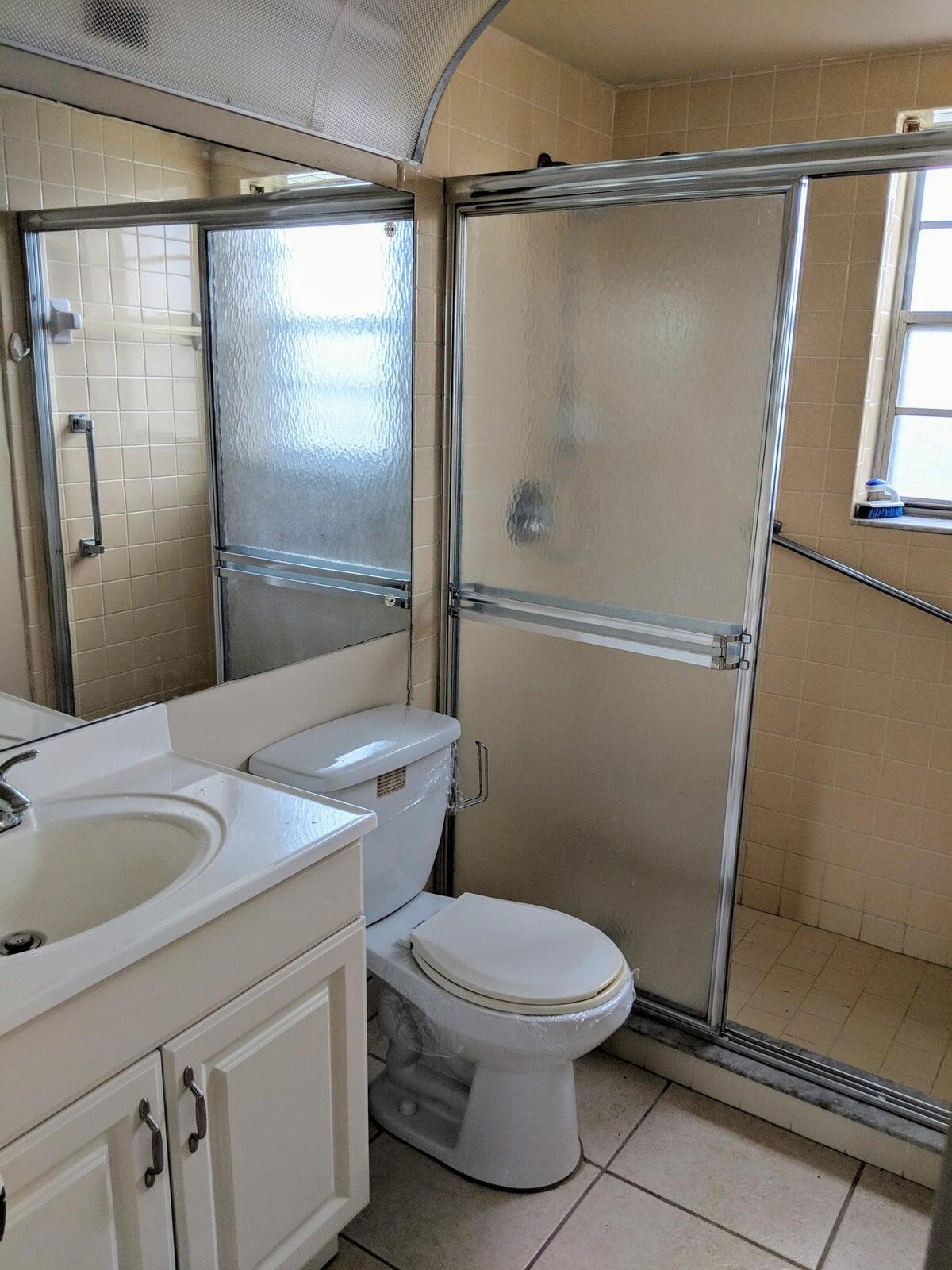 NORWICH CONDO - Residential Lease