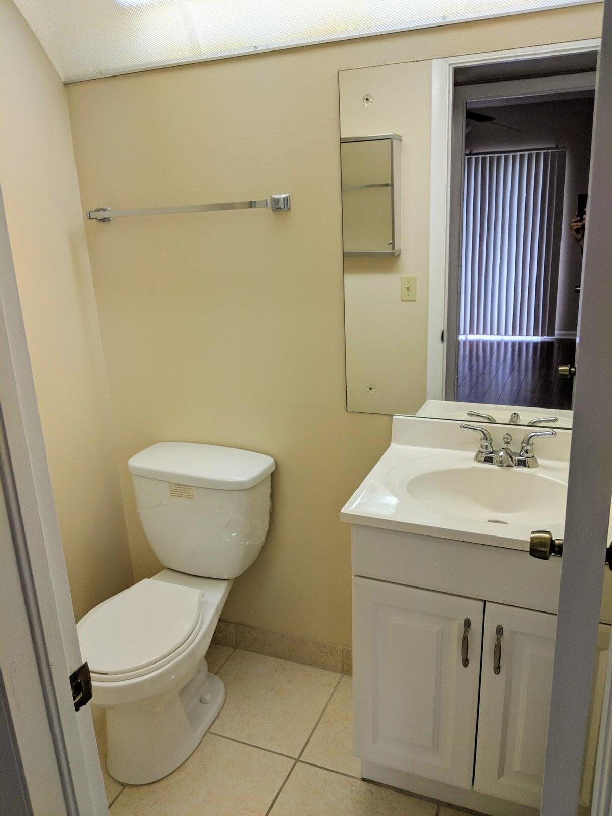 NORWICH CONDO - Residential Lease