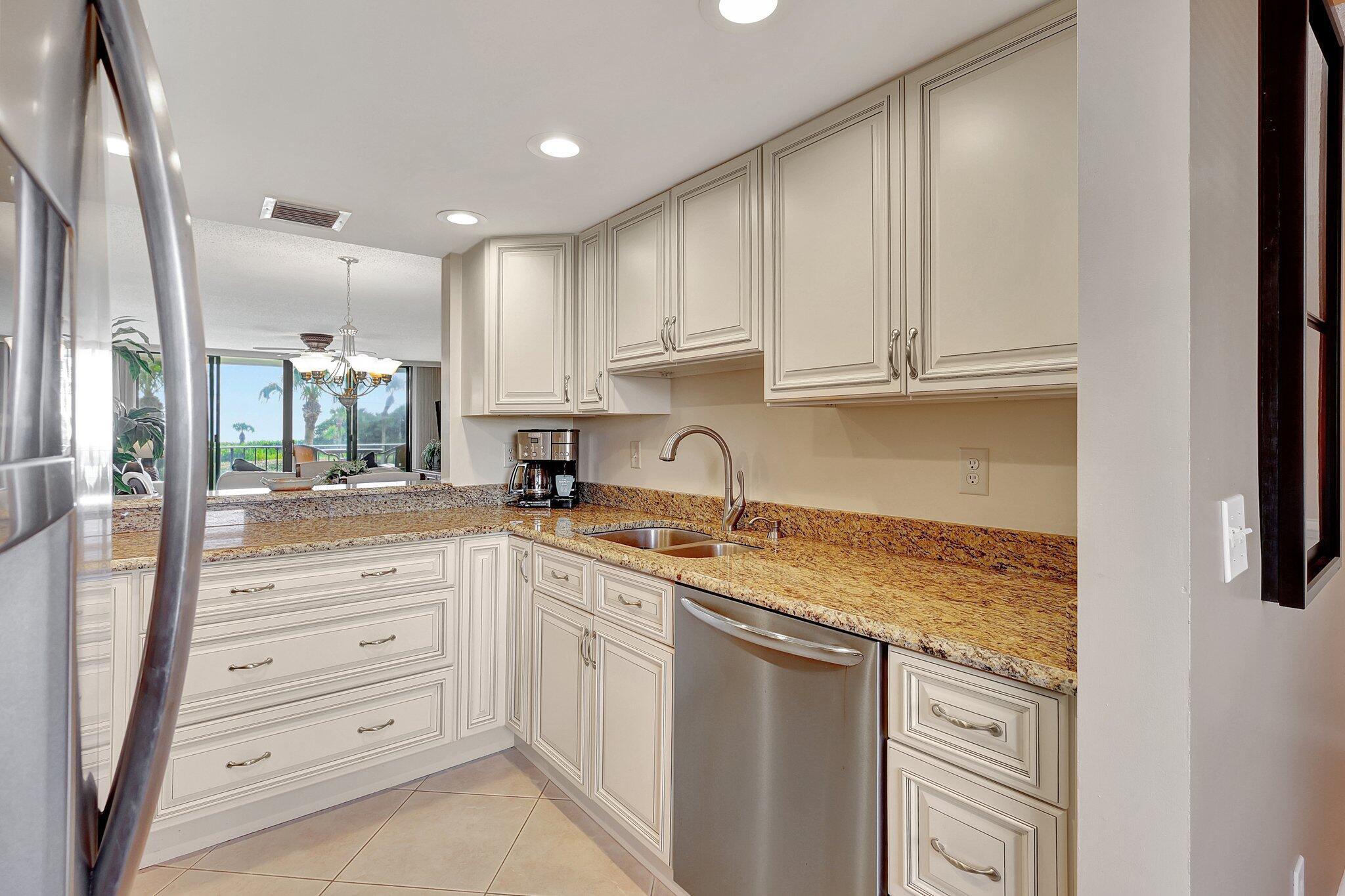 BRYN MAWR OCEAN TOWERS, A - Residential