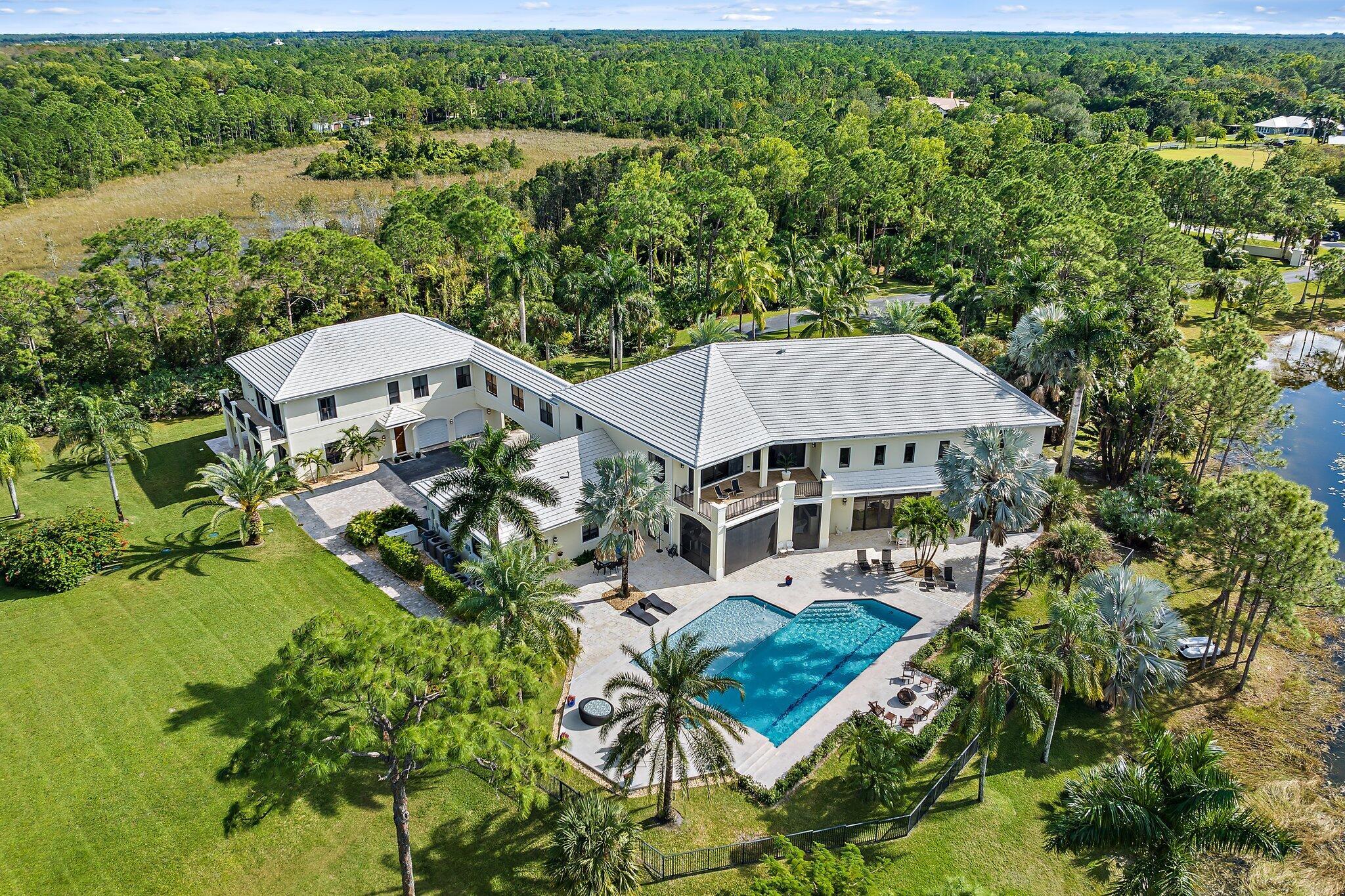 2494 SE Ranch Acres Circle