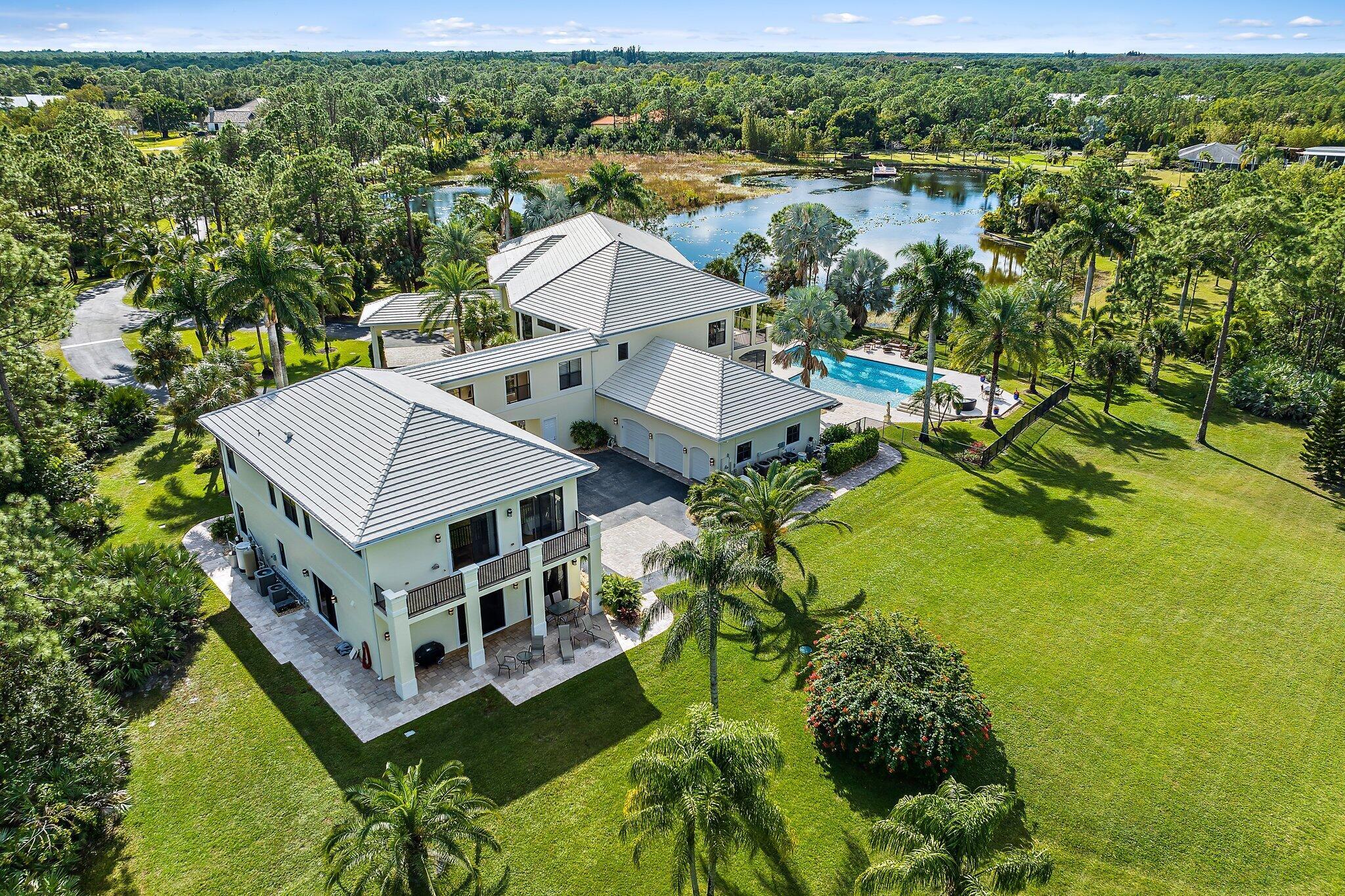 2494 SE Ranch Acres Circle