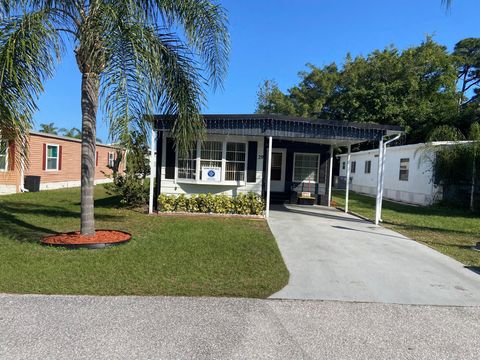 A home in Port St Lucie