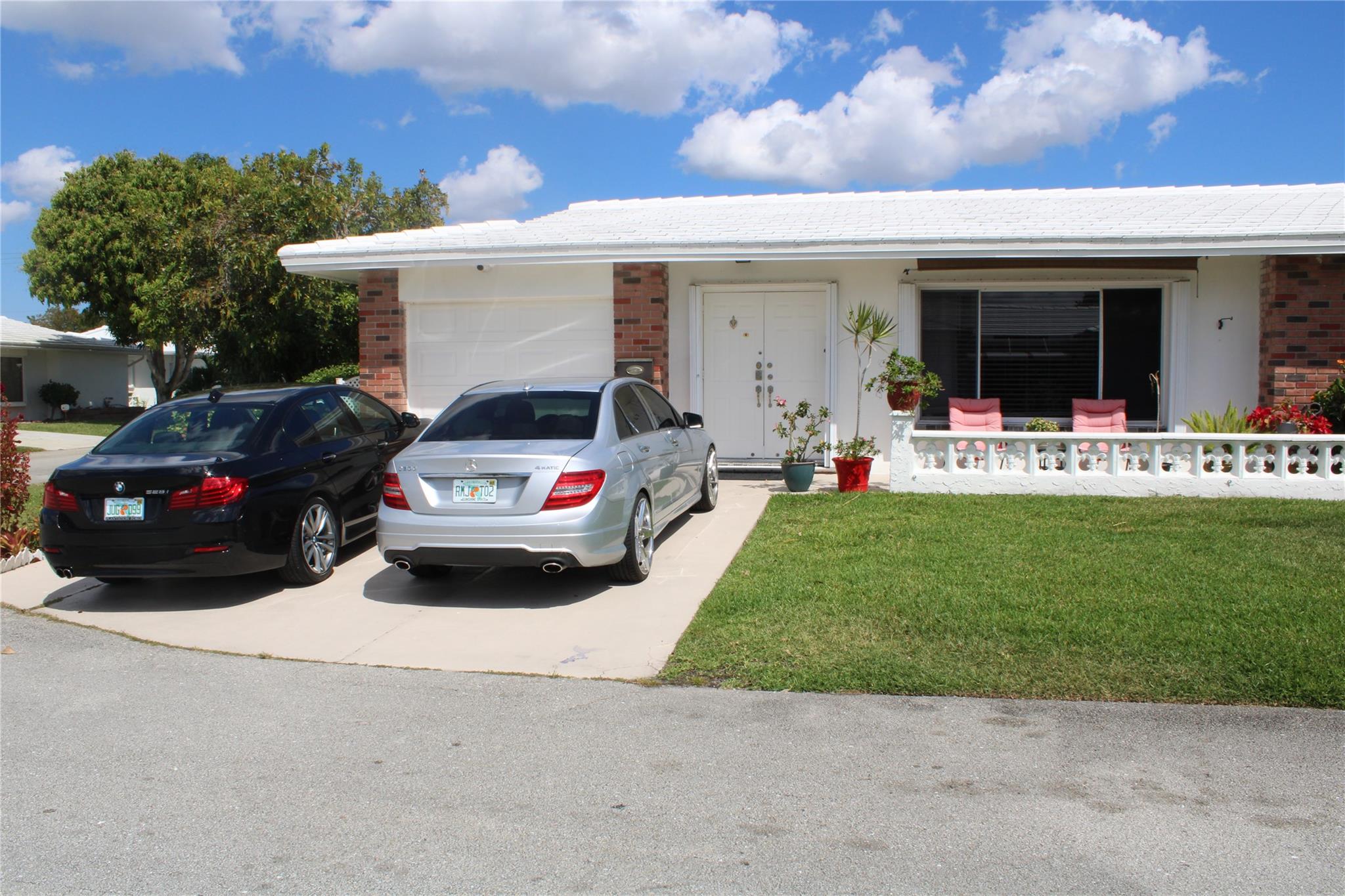 ONE OF THE LARGEST HOMES IN THE AREA. 3 BEDROOMS, 2 BATHS (3RD BEDROOM IS CONVERTED GARAGE). THIS SPACIOUS UNIT FEATURES 1832 SQ FT, BRICK FACADE, NEW ROOF, LARGE CORNER LOT, FRUIT TREES. BEAUTIFULLY UPDATED INTERIOR INCLUDES NEW KITCHEN, NEW BATHROOM, SEPARATE LIVING, DINING & FAMILY ROOM. SEPARATE AREA THAT CAN BE USED AS A STUDY OR FOR EXERCISE. WASHROOM WITH MODERN WASHER & DRYER. STAINLESS STEEL APPLIANCES. CENTRAL LOCATION. 55+ COMMUNITY.