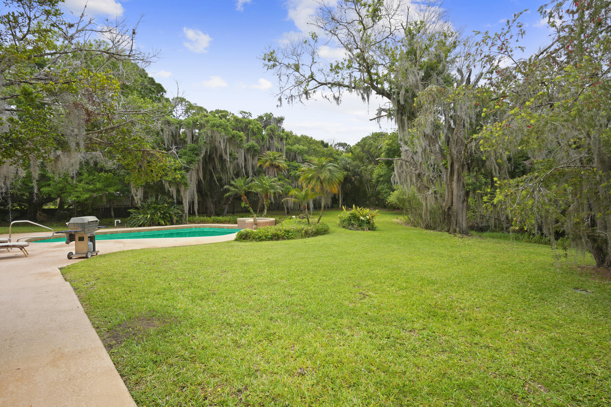 CARDINAL GLEN - Residential