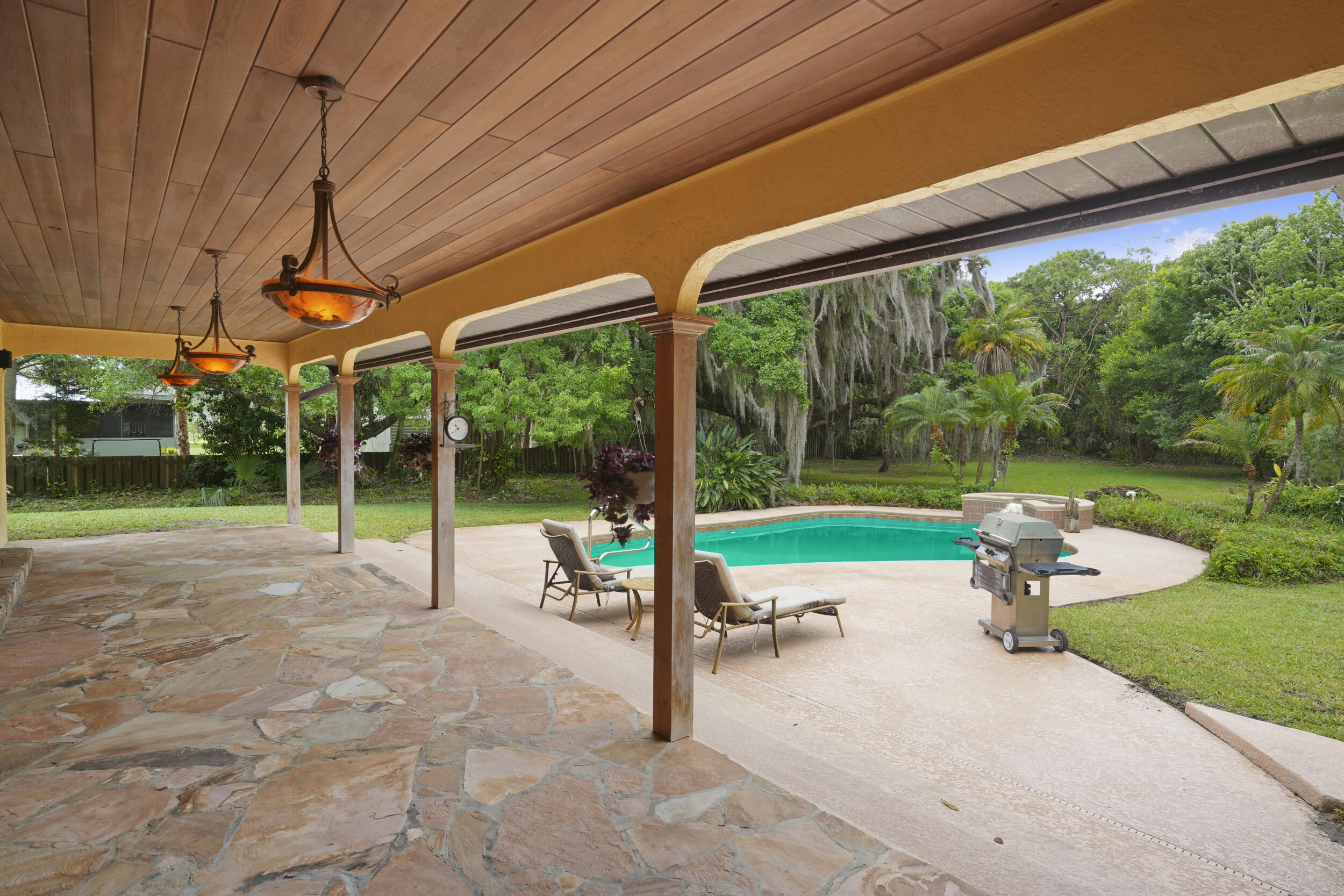 CARDINAL GLEN - Residential