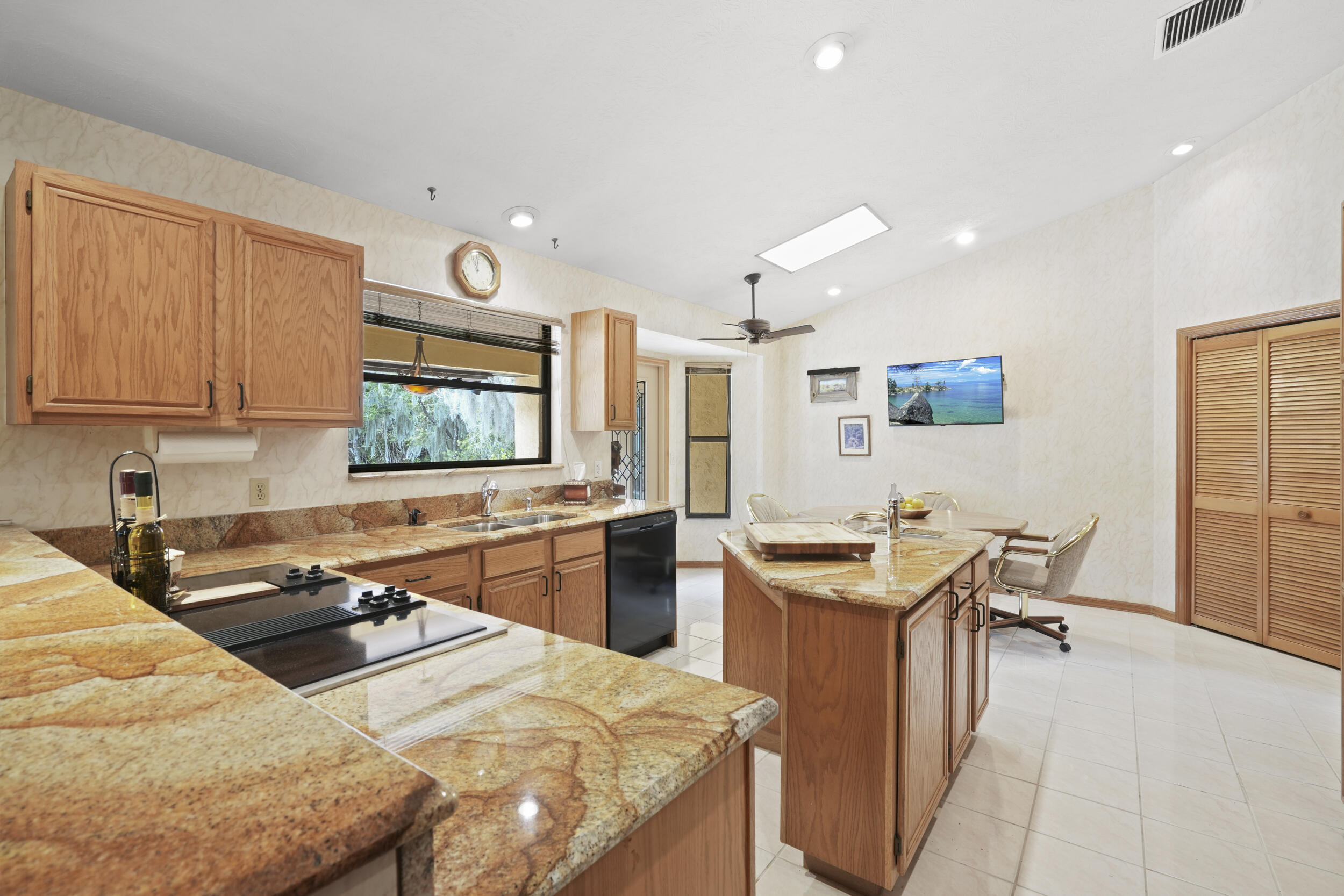 CARDINAL GLEN - Residential