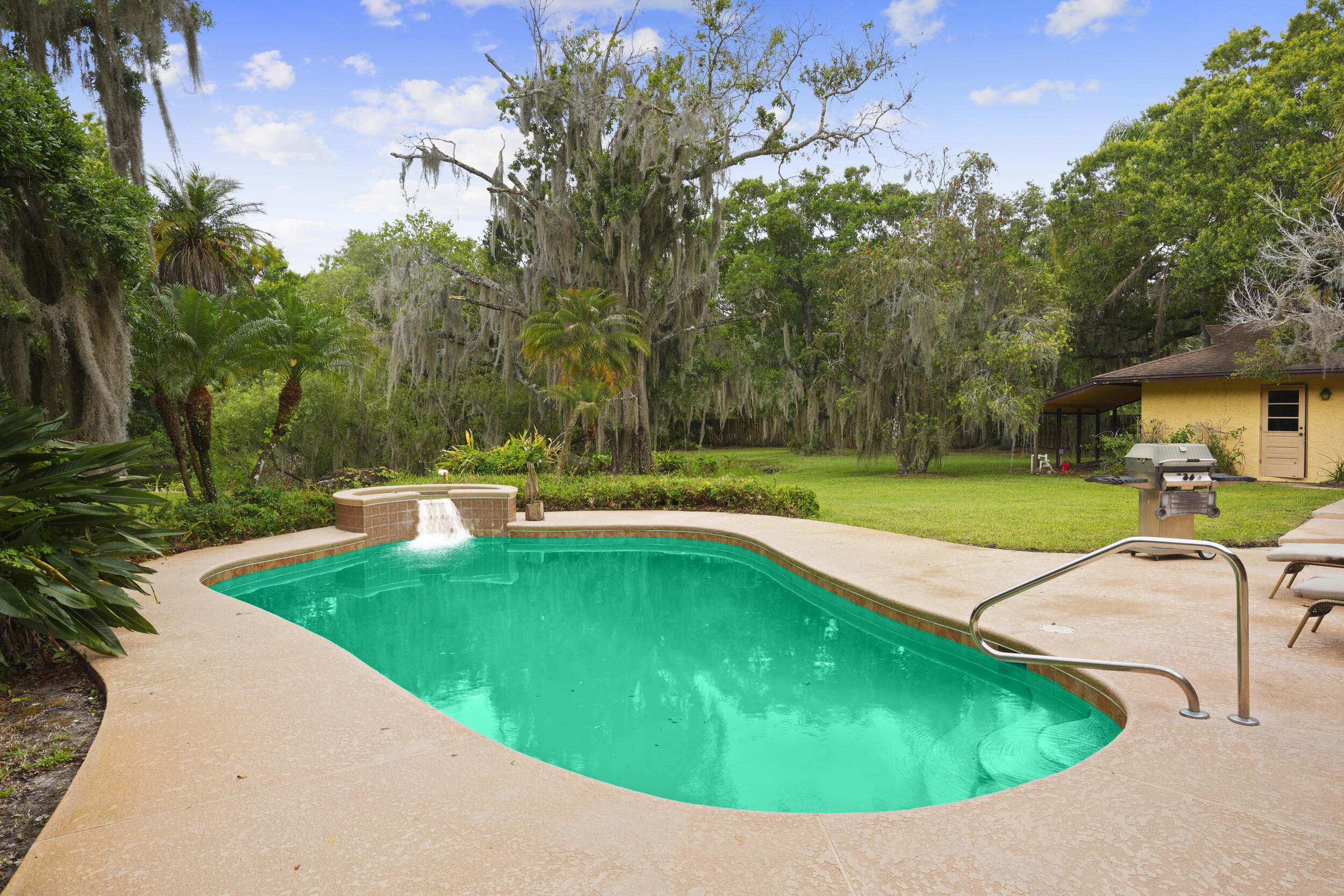 CARDINAL GLEN - Residential