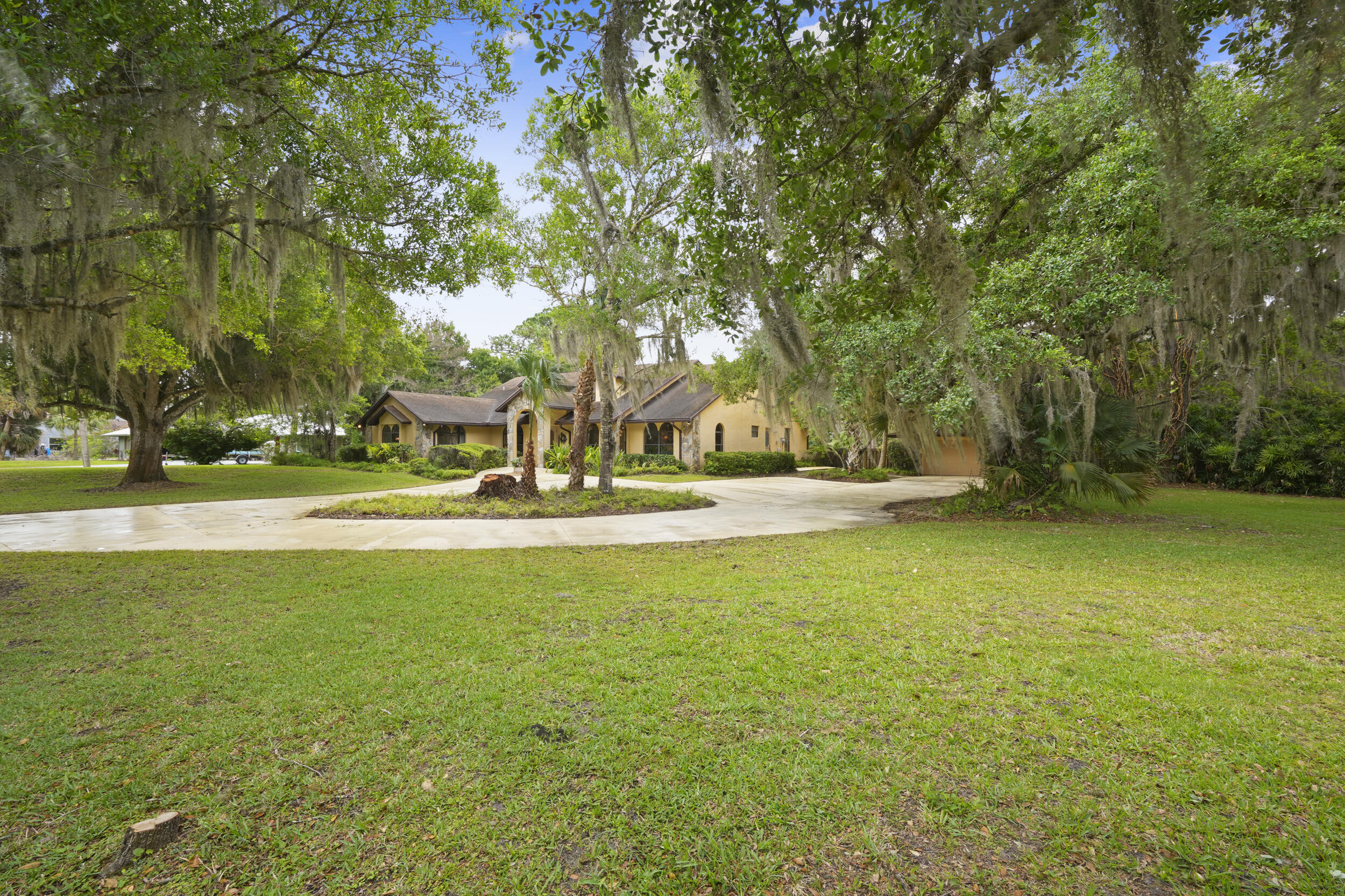 CARDINAL GLEN - Residential