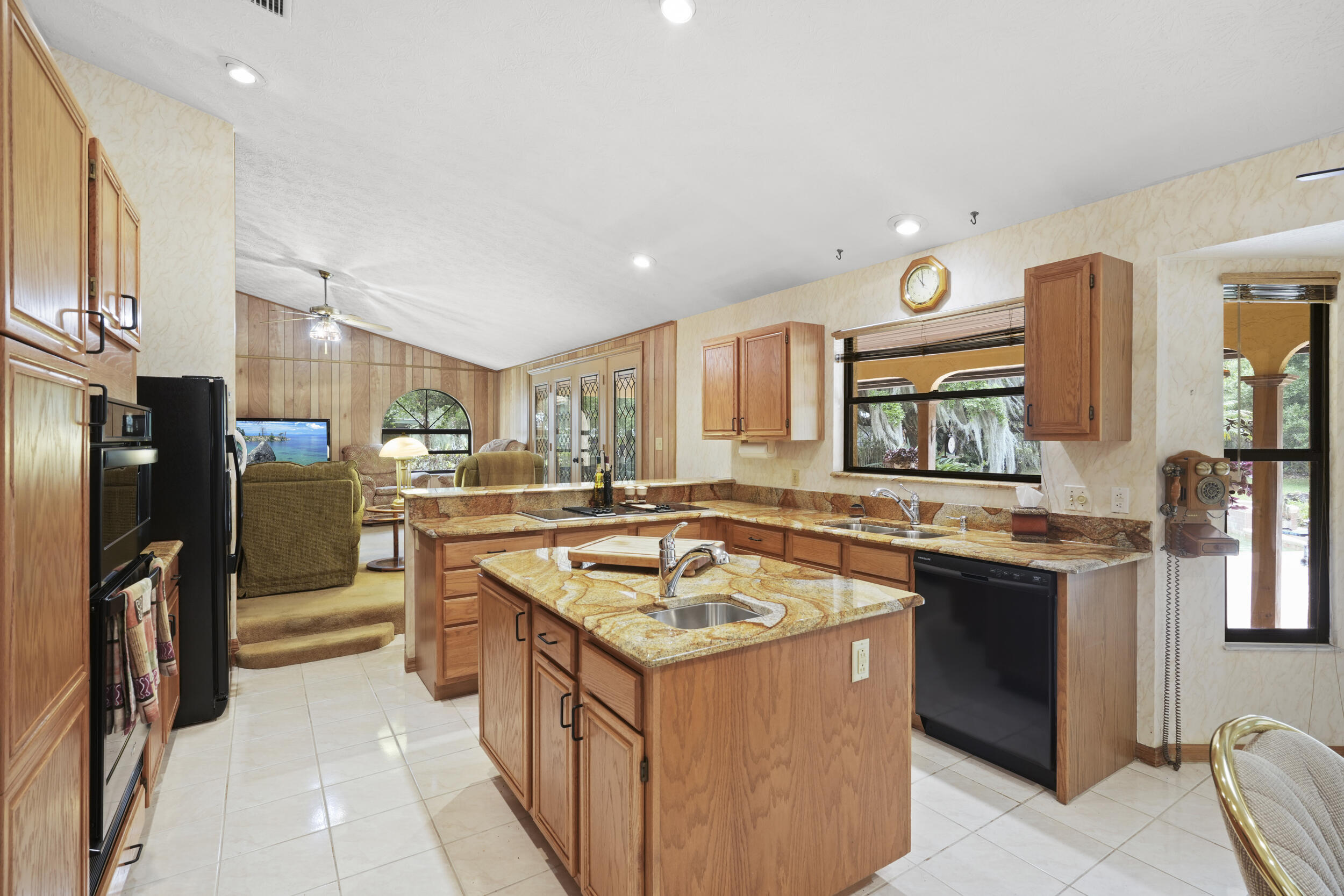 CARDINAL GLEN - Residential