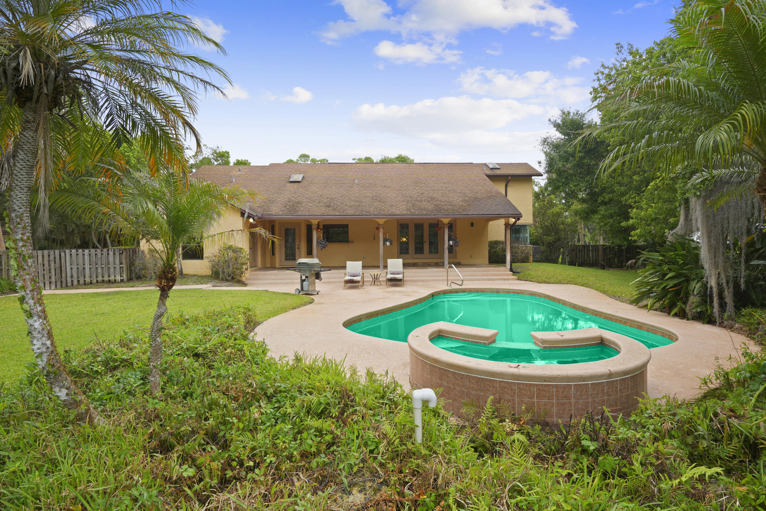 CARDINAL GLEN - Residential