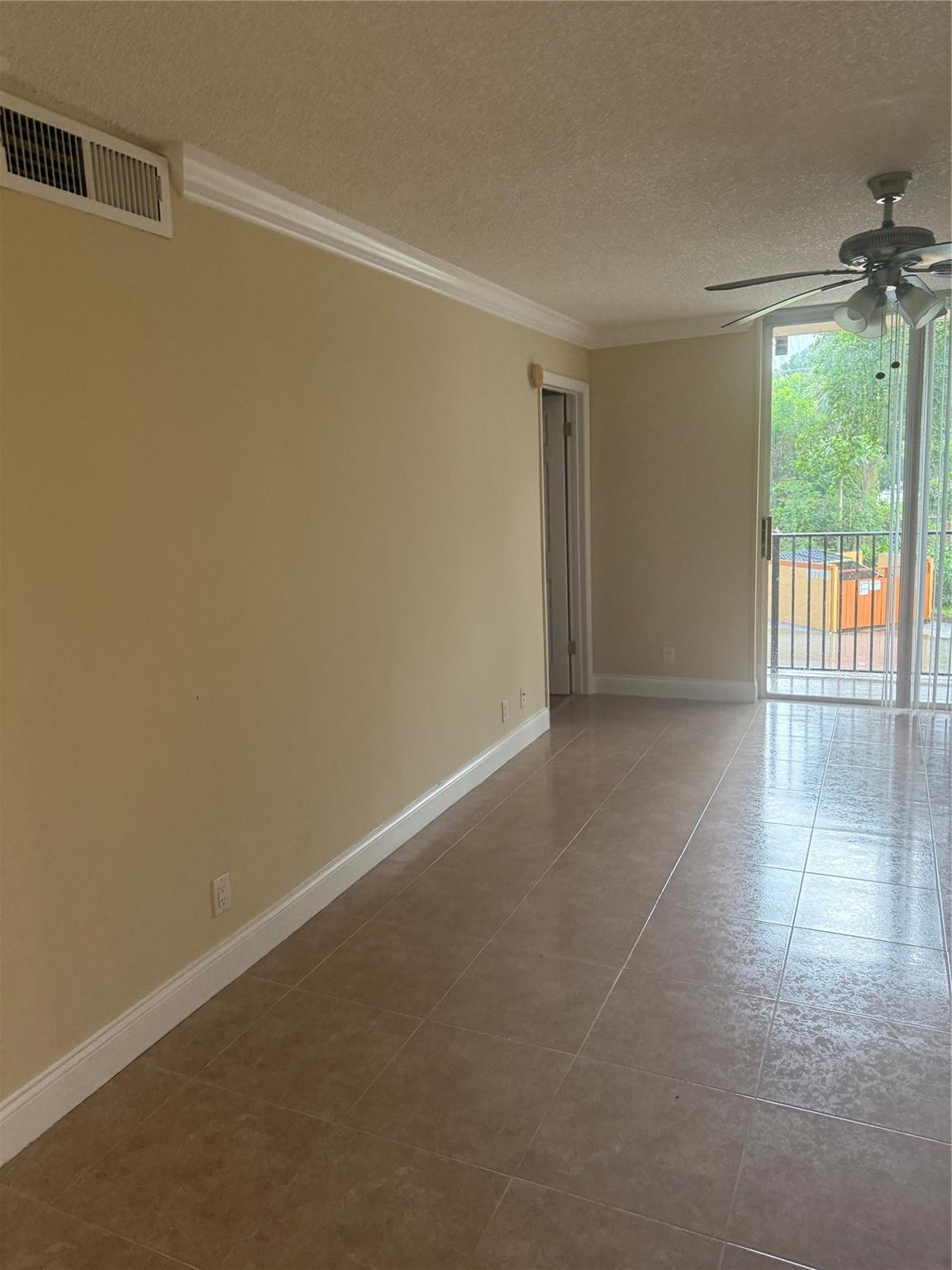 Lakes Of Jacaranda Condo - Residential Lease