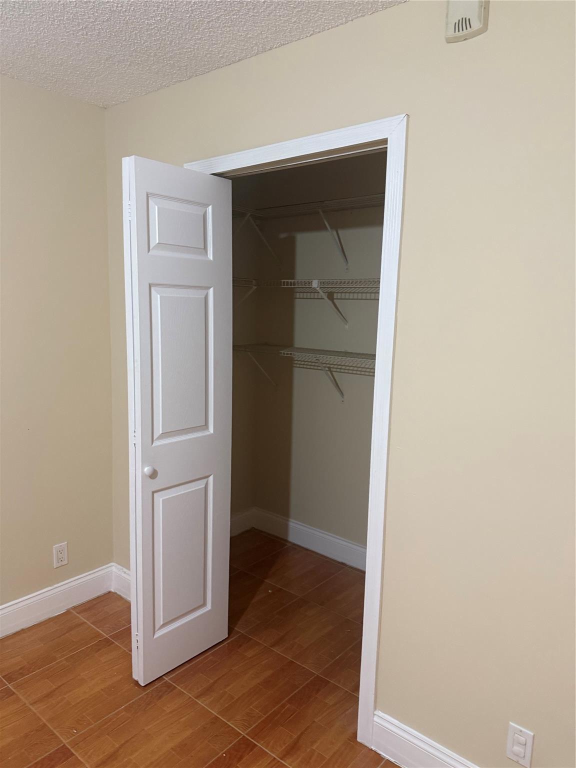 Lakes Of Jacaranda Condo - Residential Lease