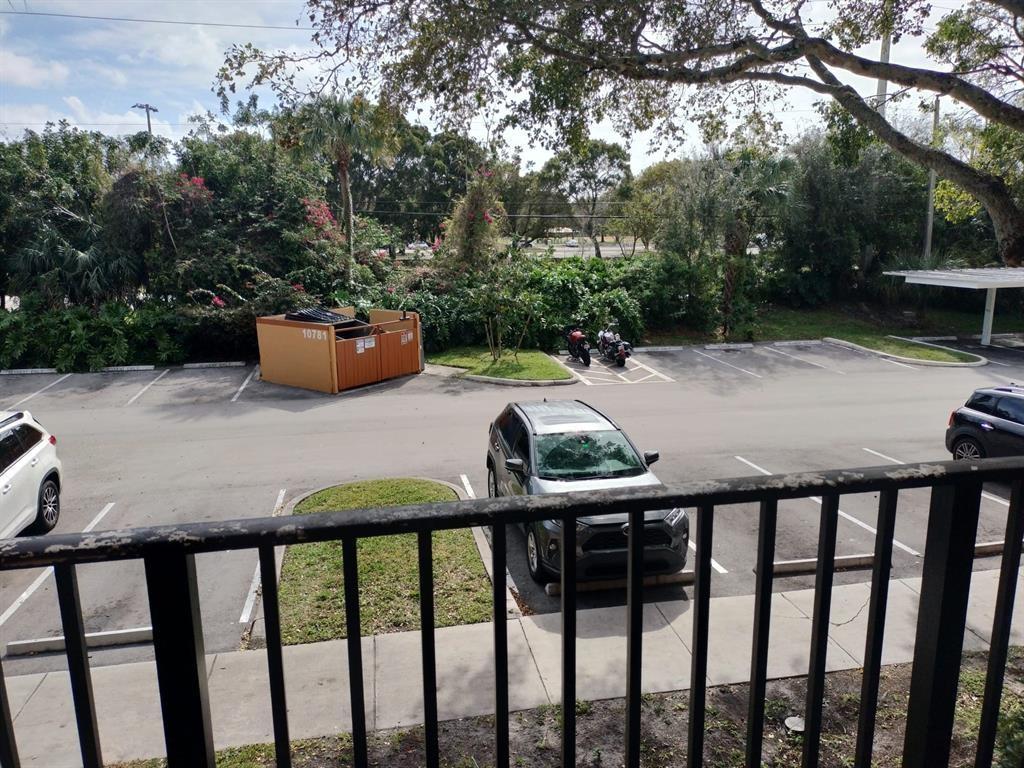 Lakes Of Jacaranda Condo - Residential Lease