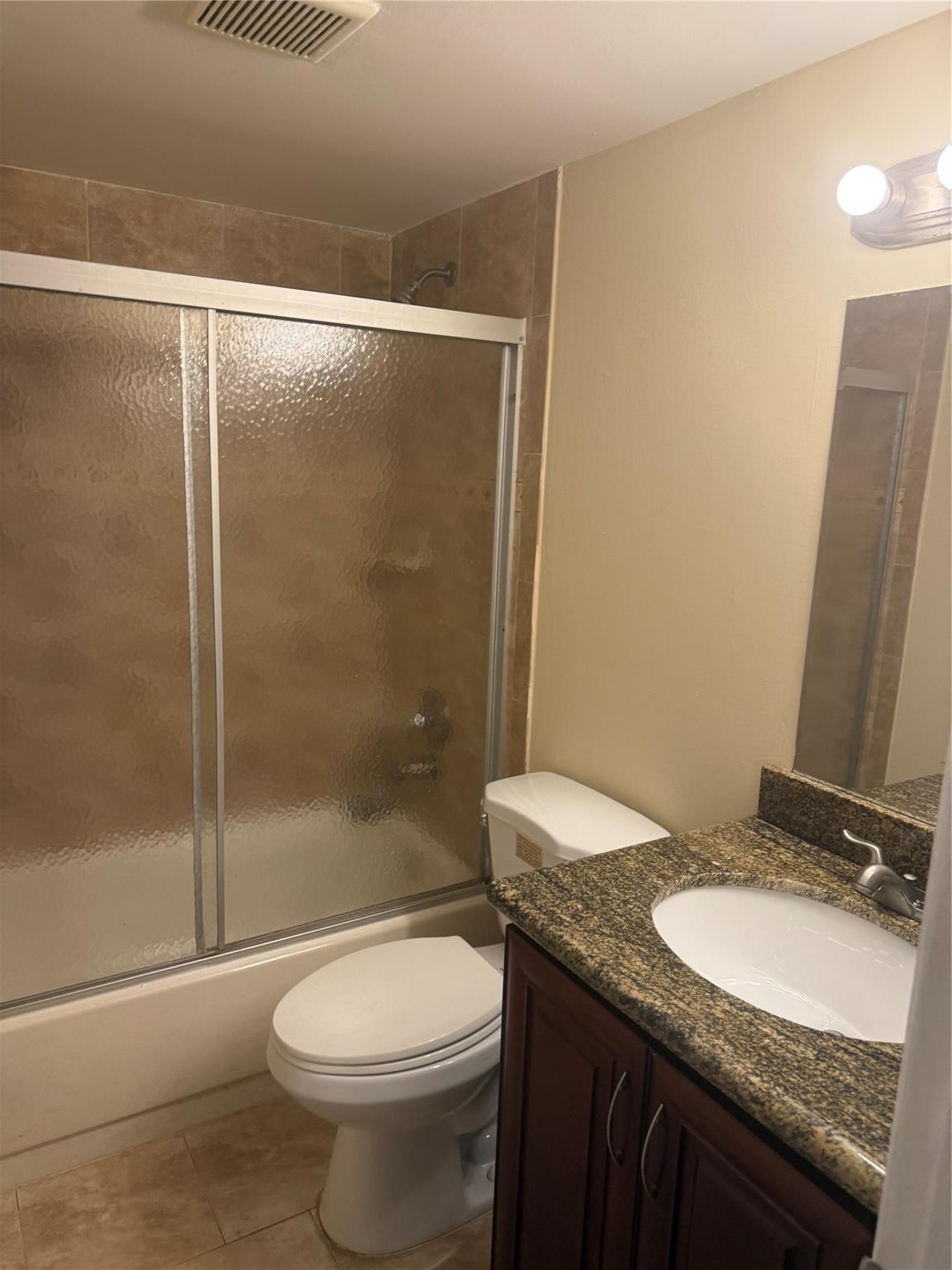 Lakes Of Jacaranda Condo - Residential Lease