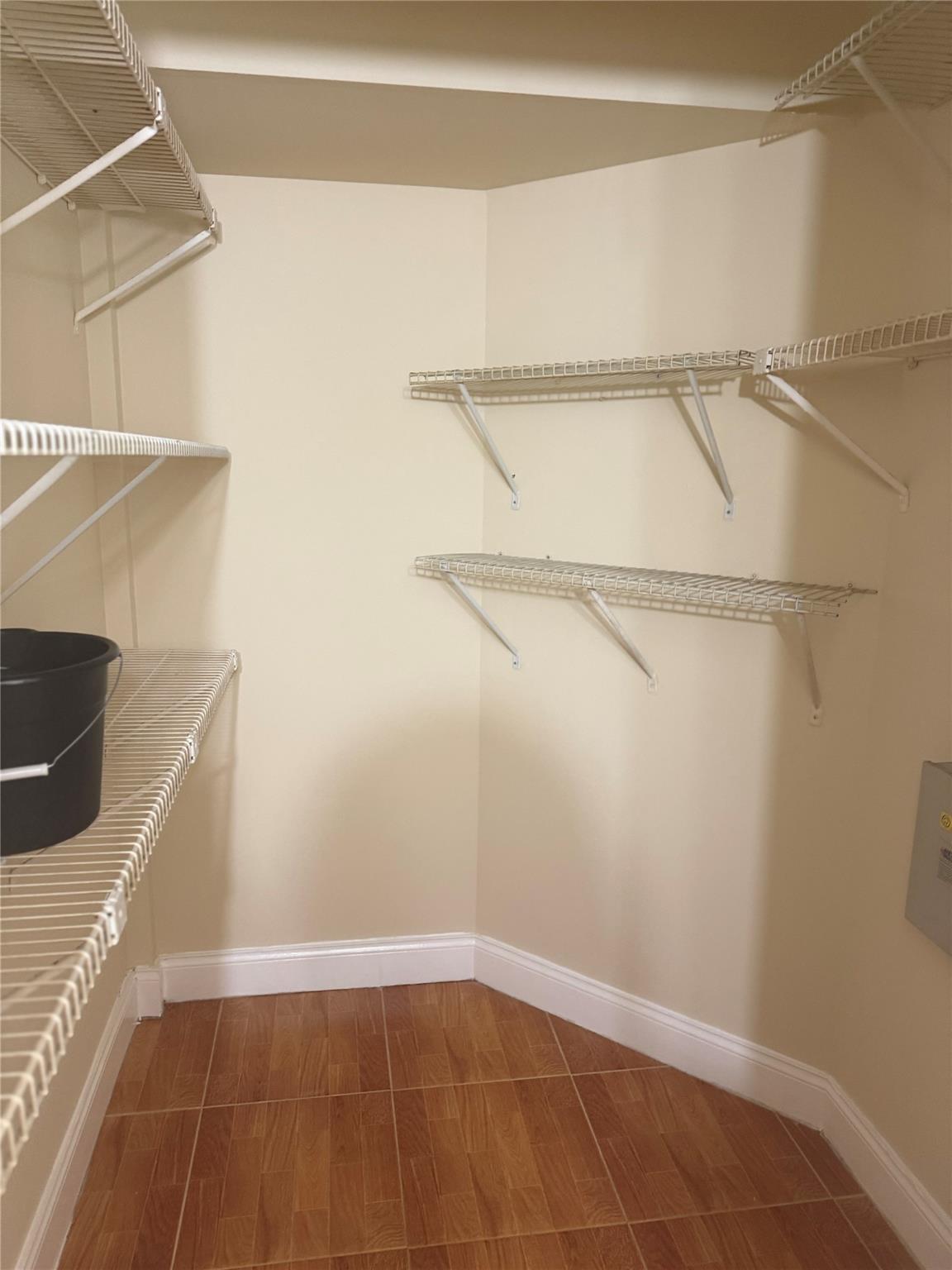 Lakes Of Jacaranda Condo - Residential Lease