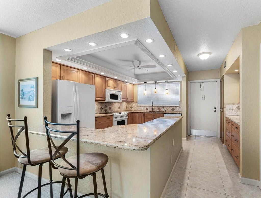 Photo of 2004 S Federal Highway #309, Boynton Beach, FL 33435 (MLS # B26081286)