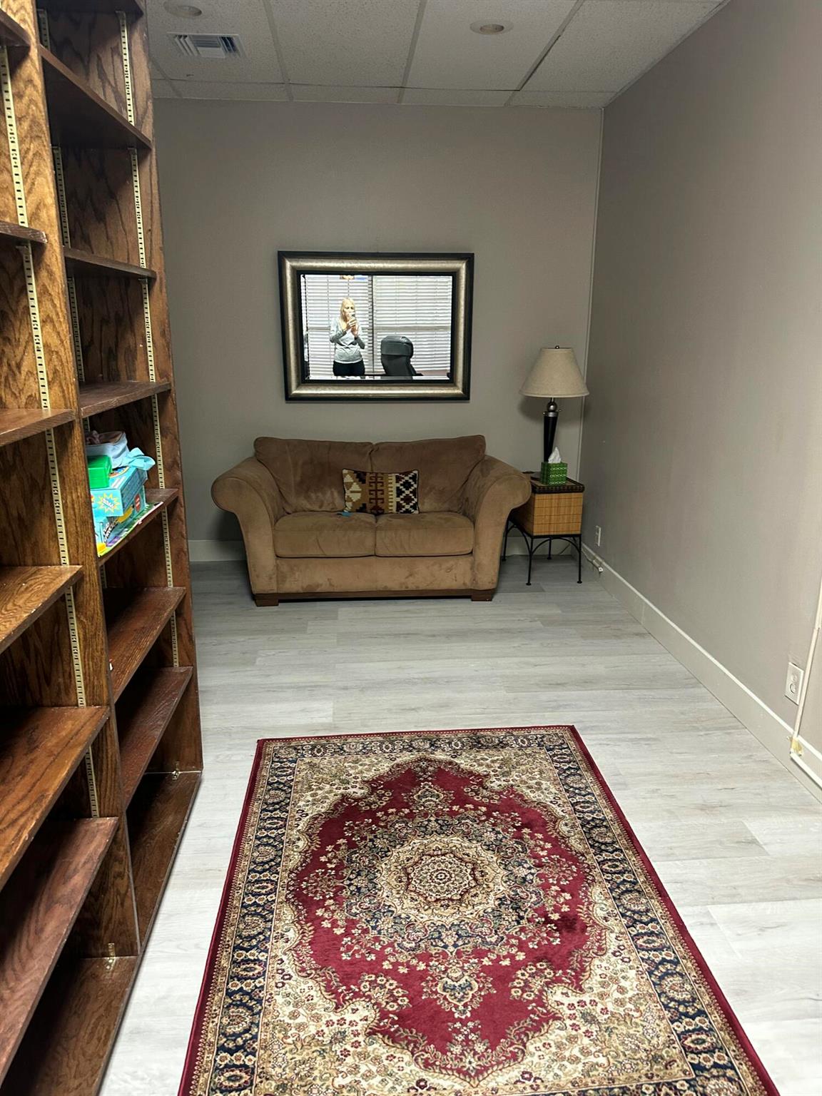 EXECUTIVE SQUARE PLAZA CO - Commercial Lease