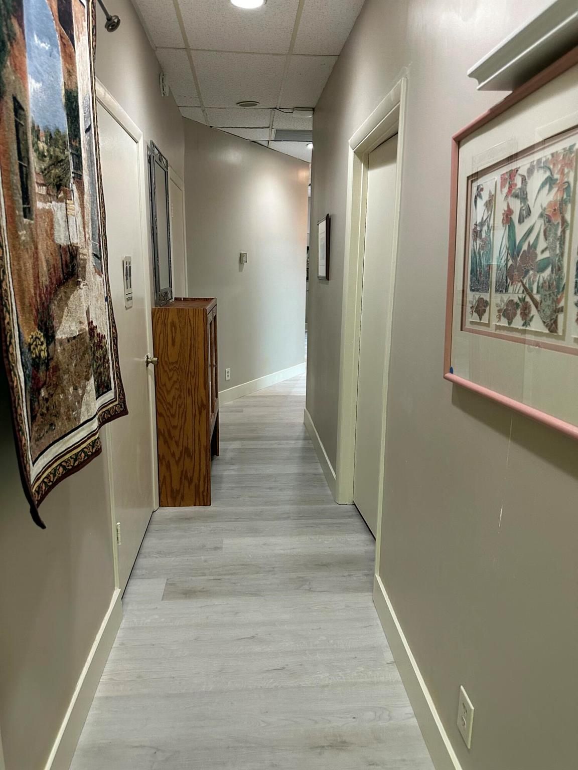 EXECUTIVE SQUARE PLAZA CO - Commercial Lease