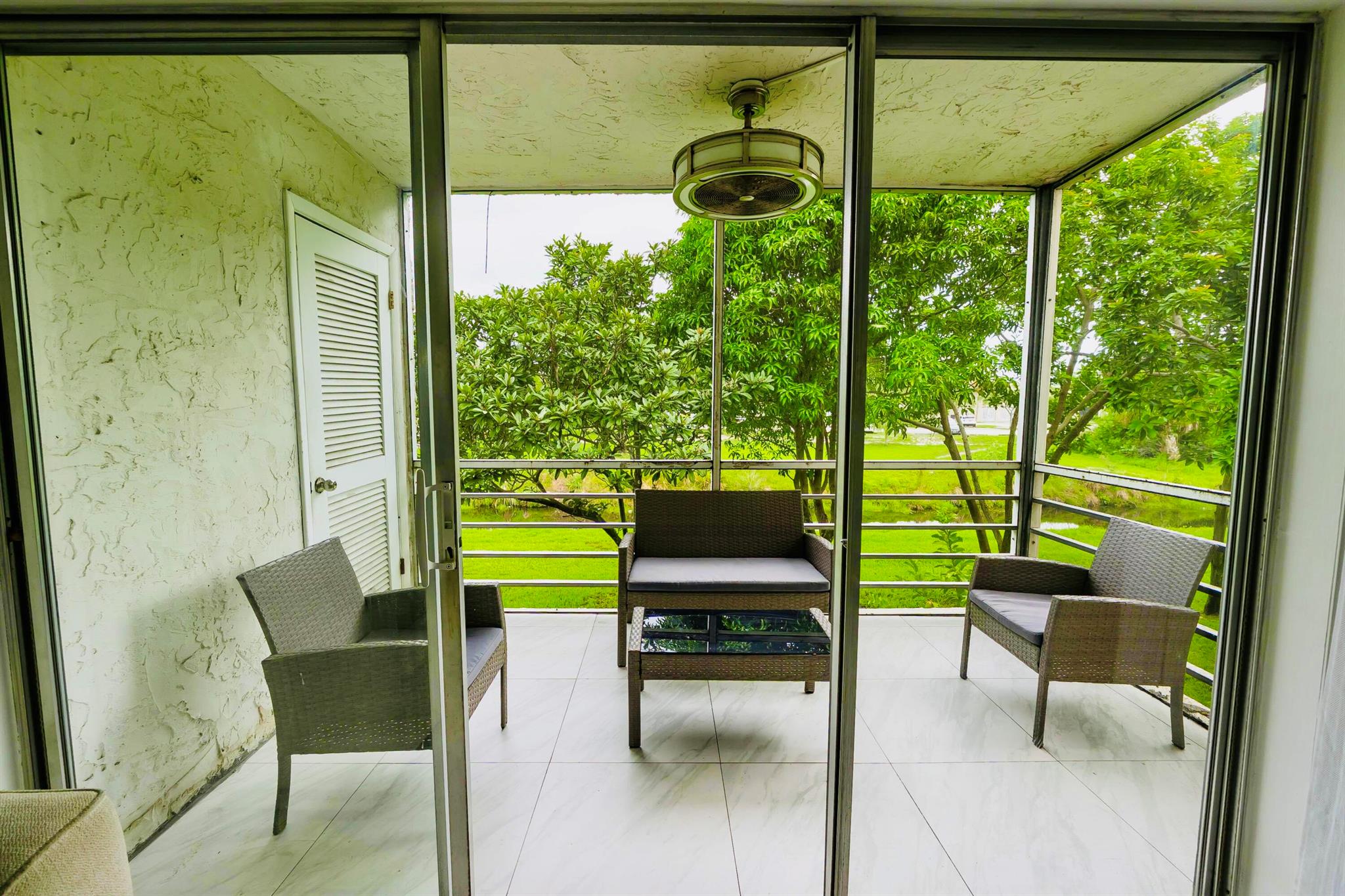 LAKESIDE VILLAGE CONDO 10 - Residential