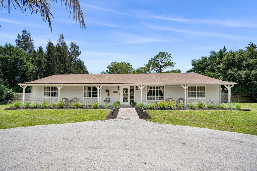 Photo of 17766 Winterhawk Trail, Jupiter, FL 33478 (MLS # R10999618)
