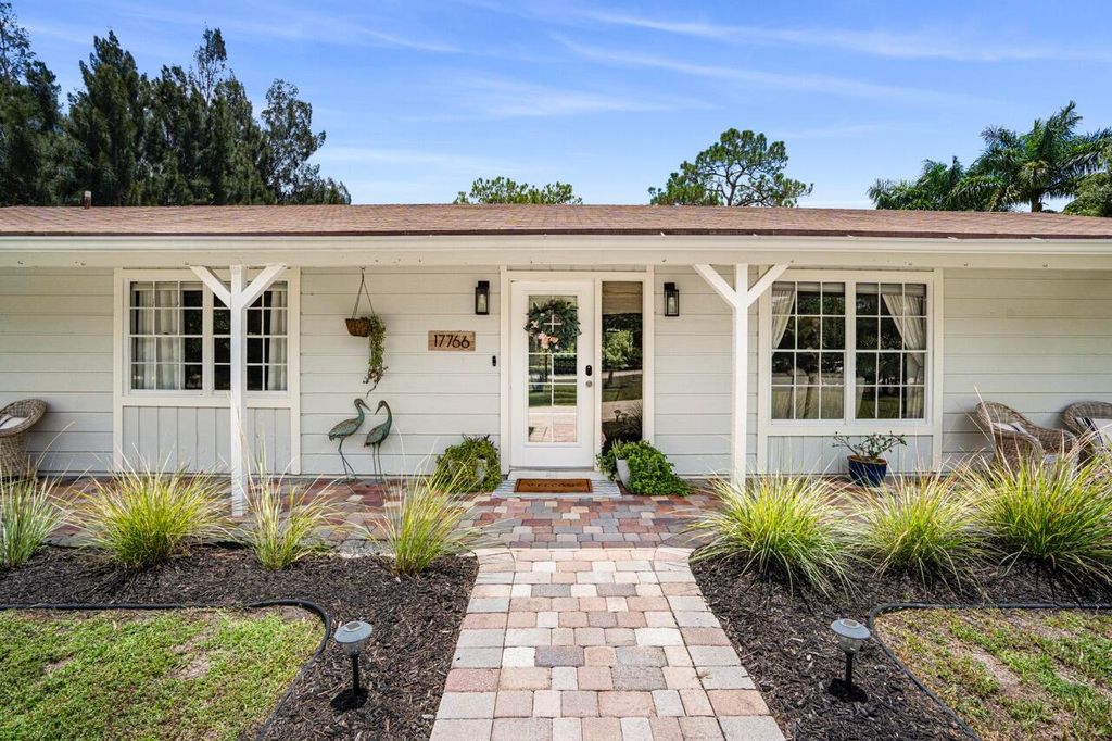 Photo of 17766 Winterhawk Trail, Jupiter, FL 33478 (MLS # R10999618)