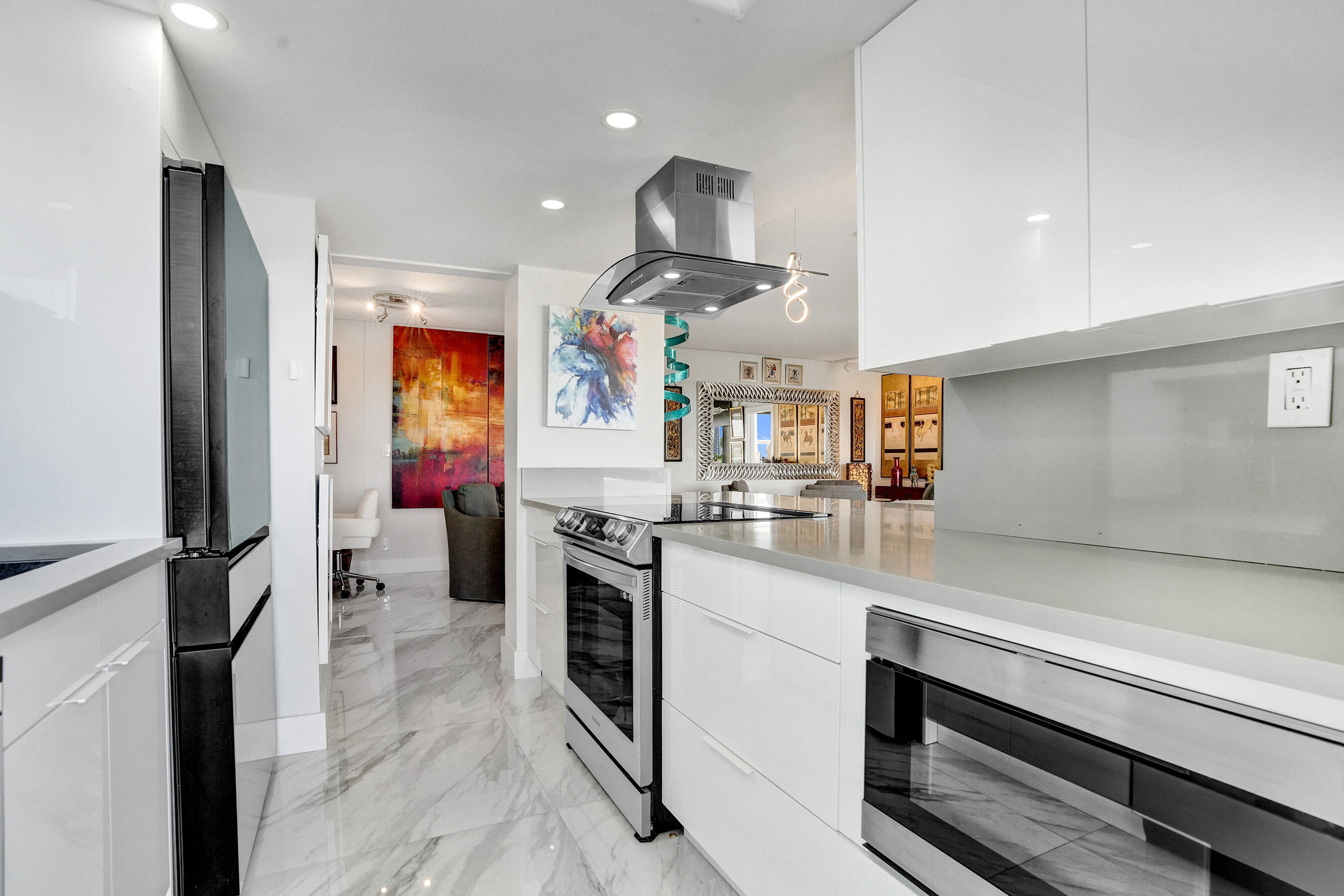 EMBASSY TOWER INC CONDO - Residential