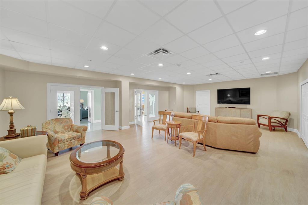 ADMIRAL - Residential