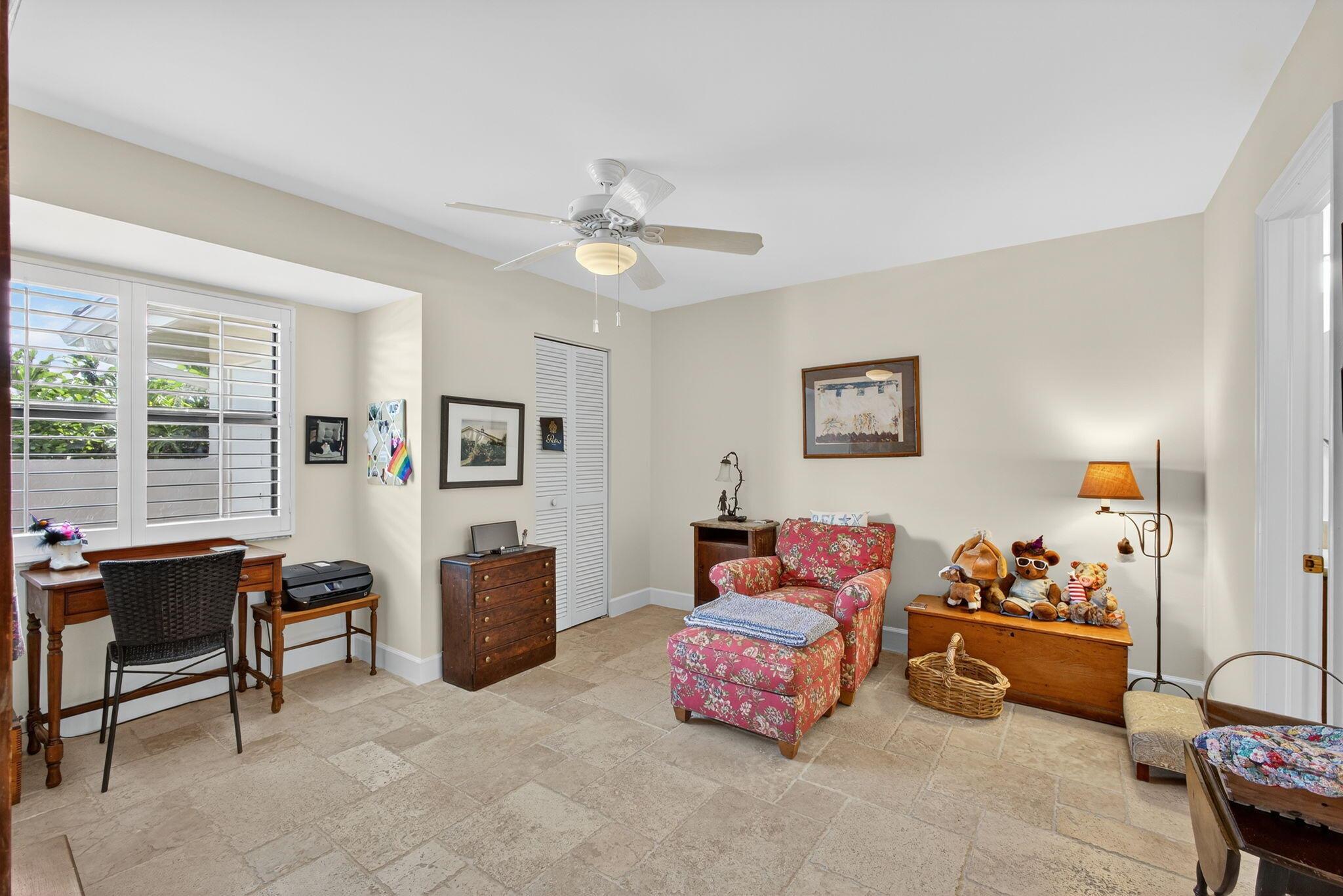 WINDWARD AT JONATHANS LAN - Residential