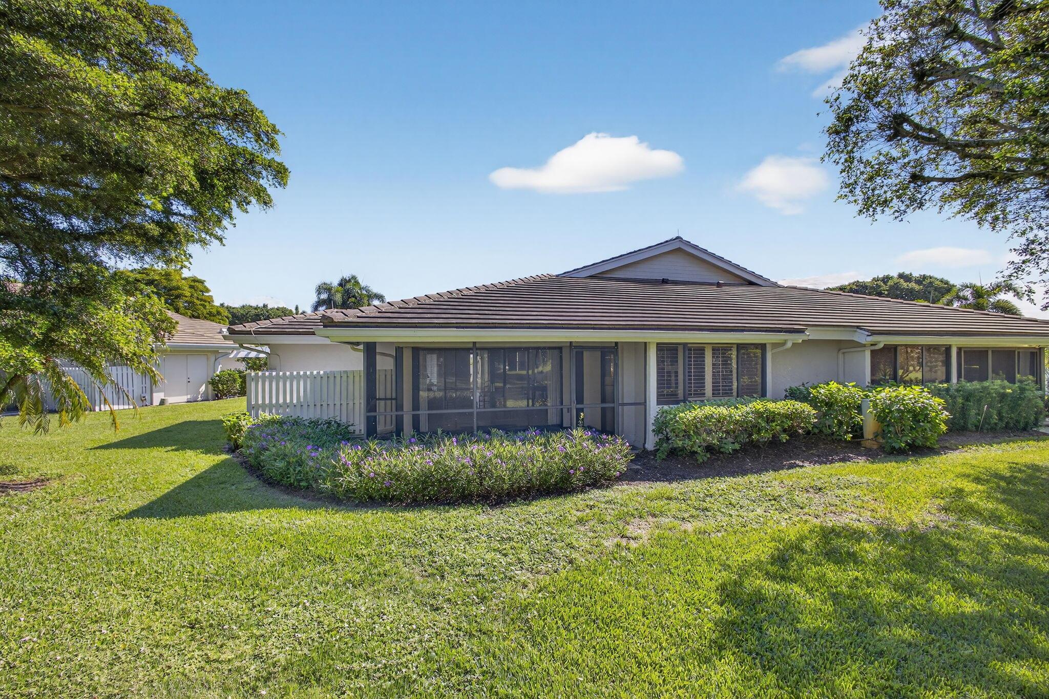 WINDWARD AT JONATHANS LAN - Residential