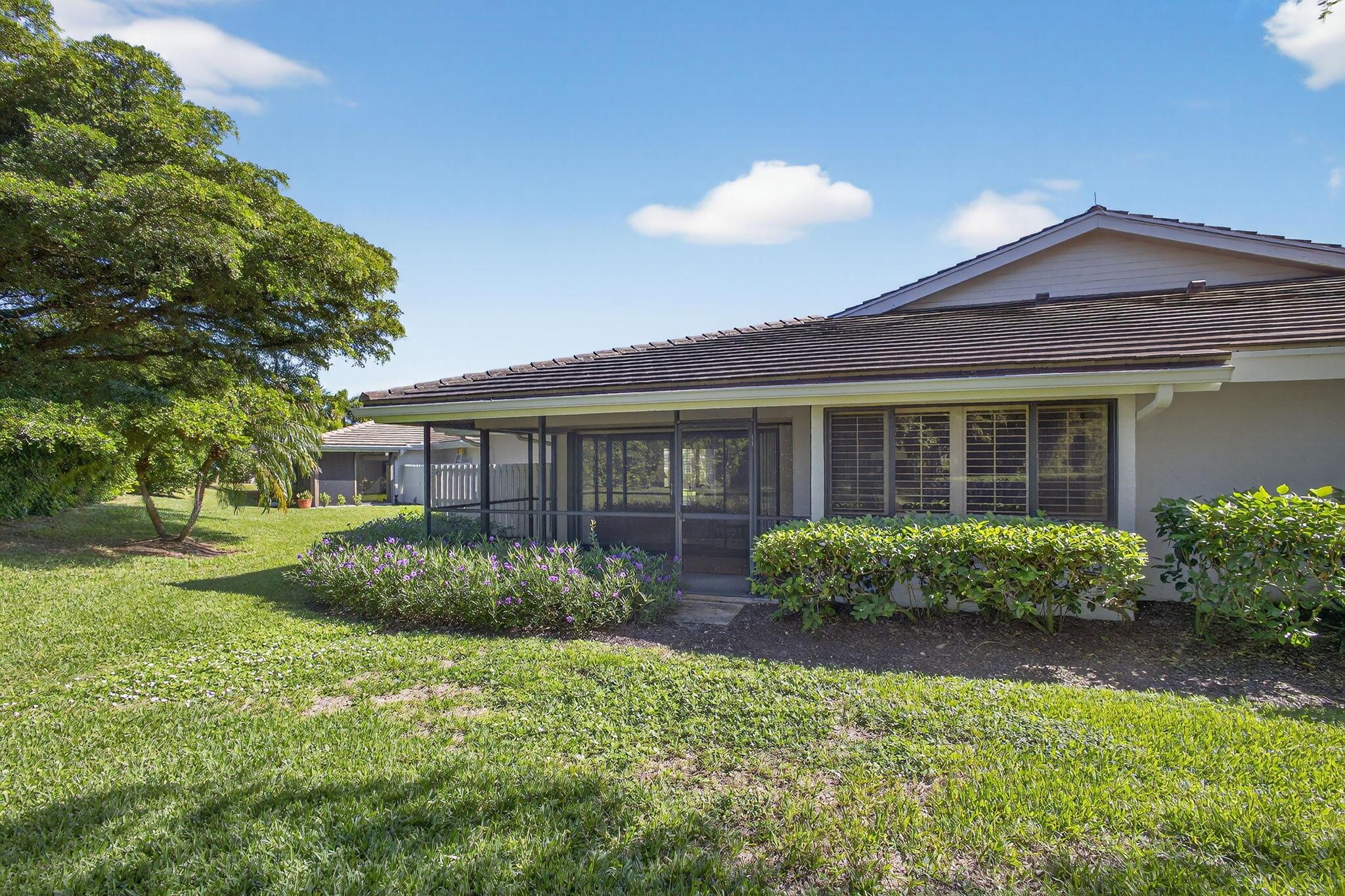 WINDWARD AT JONATHANS LAN - Residential