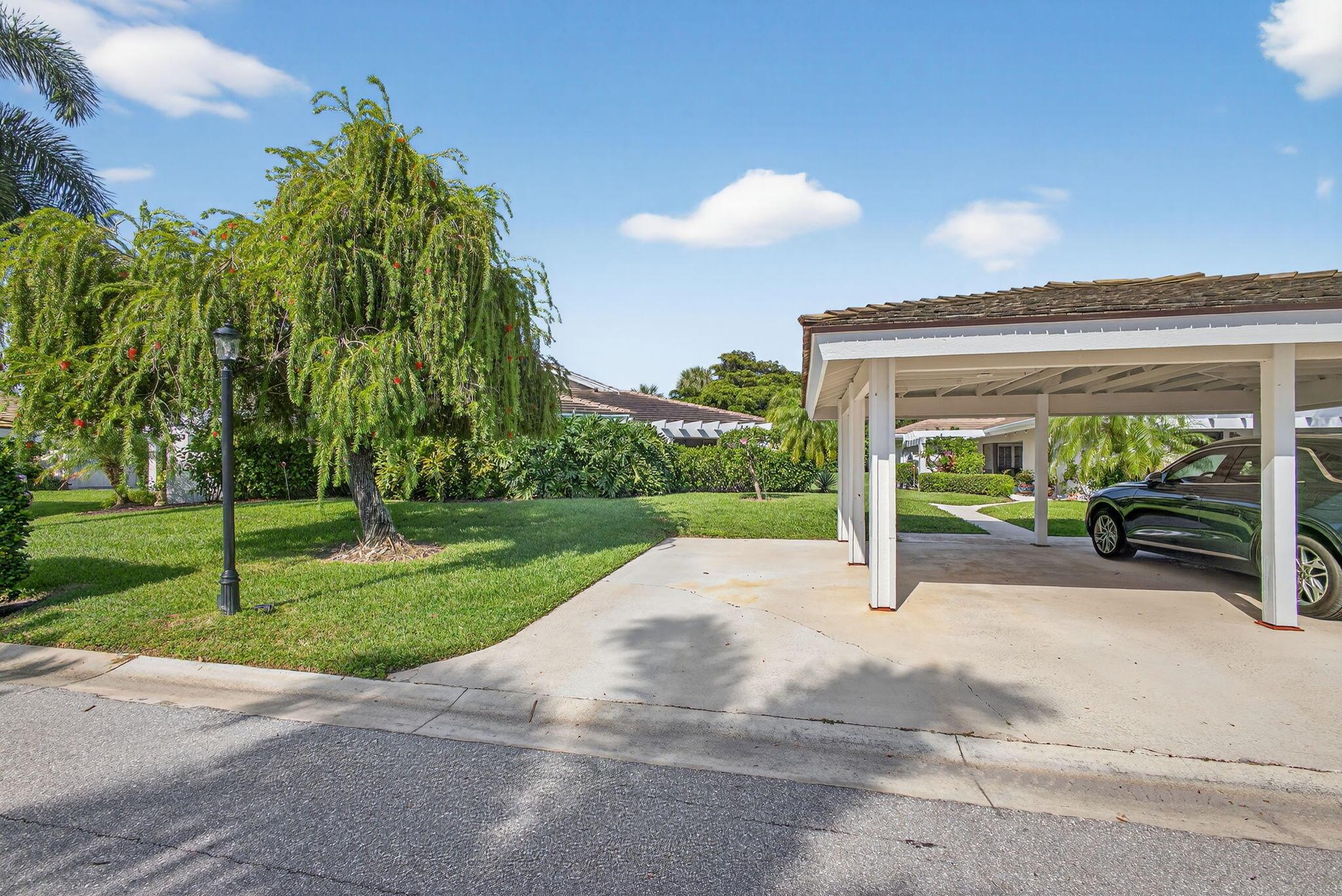 WINDWARD AT JONATHANS LAN - Residential