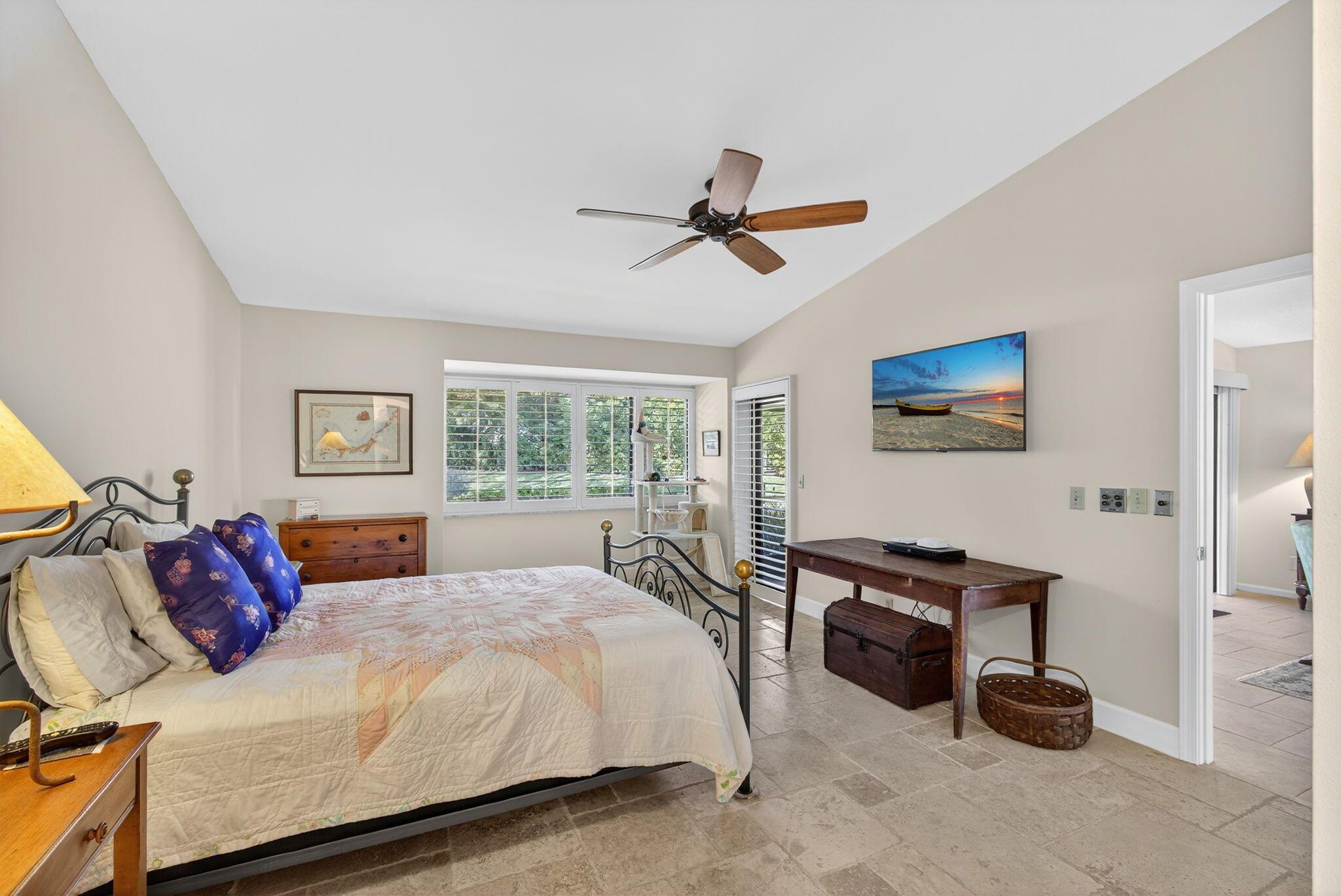 WINDWARD AT JONATHANS LAN - Residential