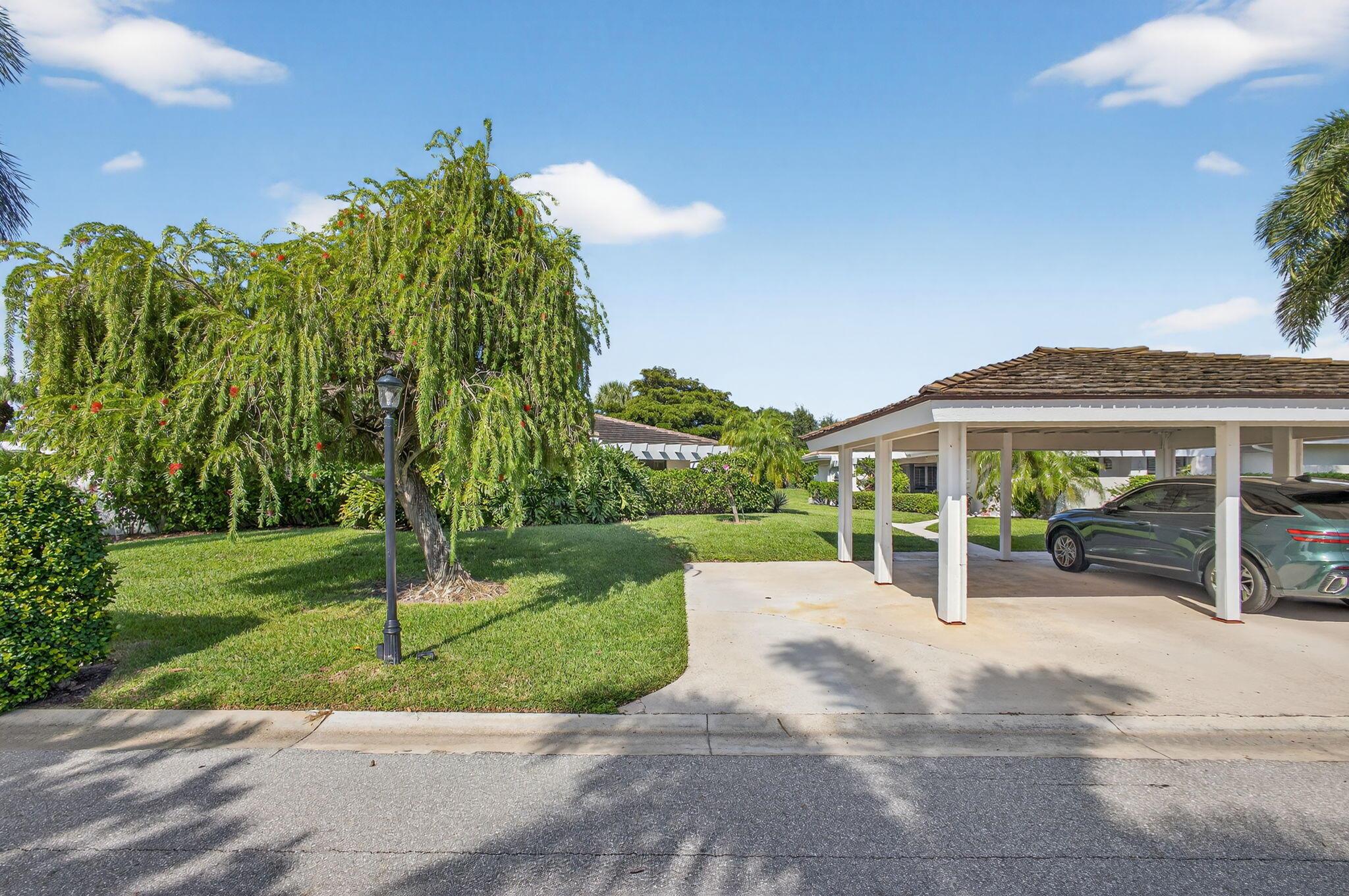 WINDWARD AT JONATHANS LAN - Residential