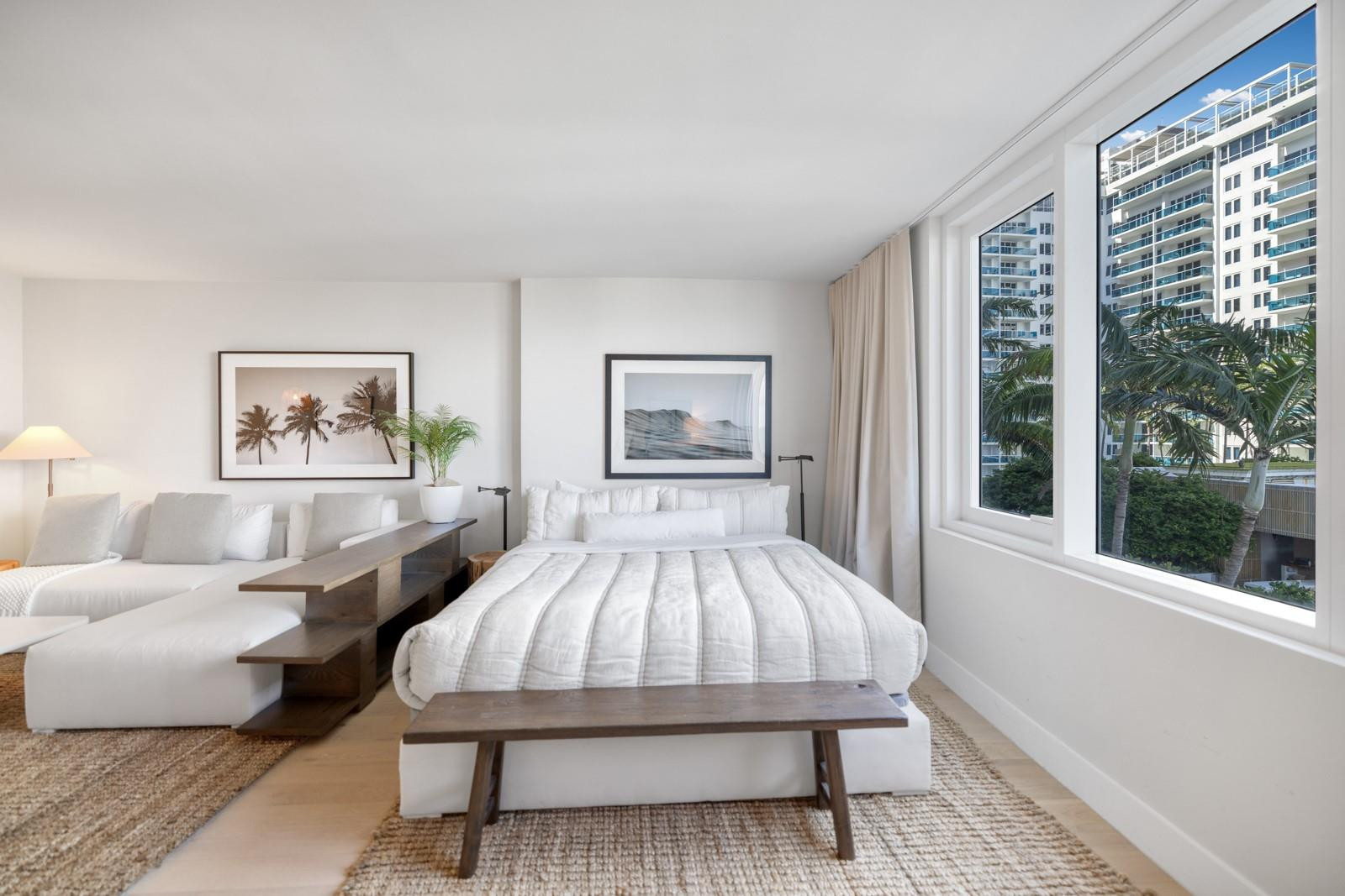 Roney Palace - Residential