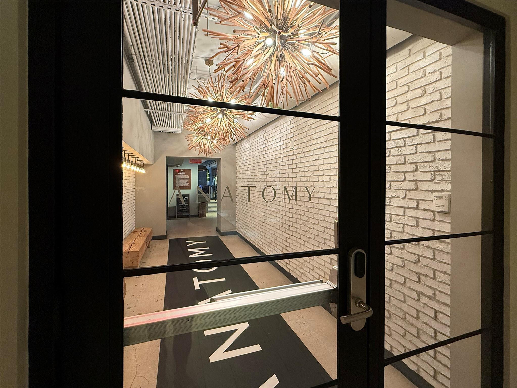 Roney Palace - Residential