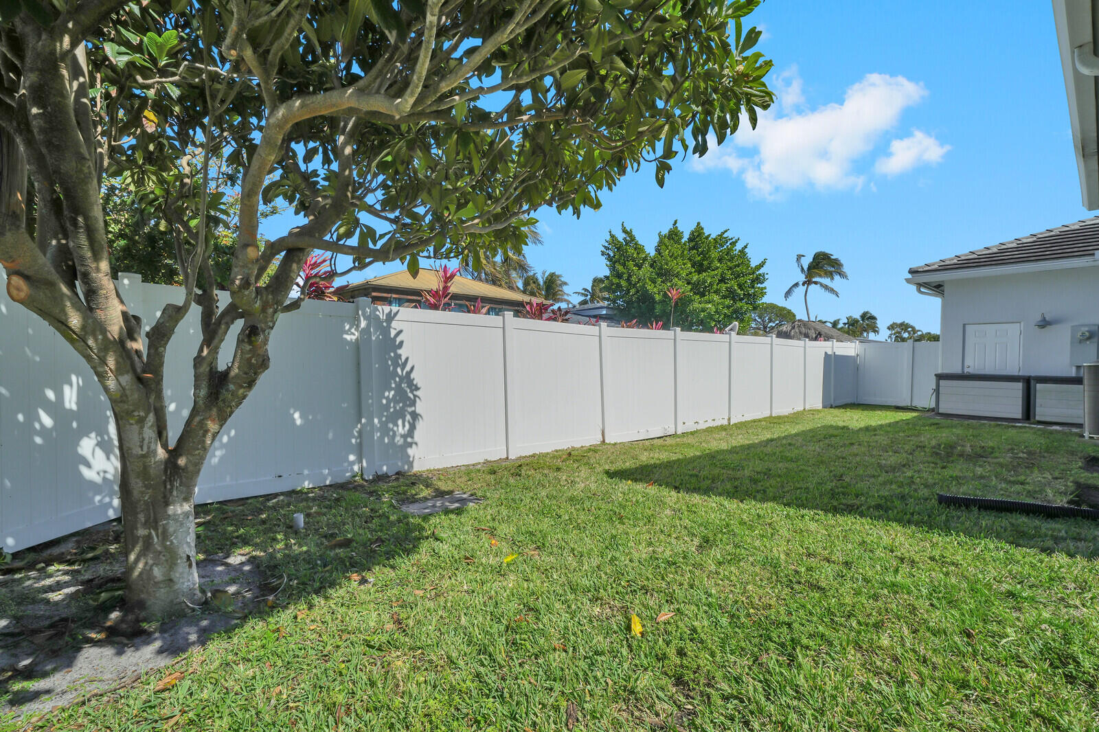 COVE 3RD SEC - Residential