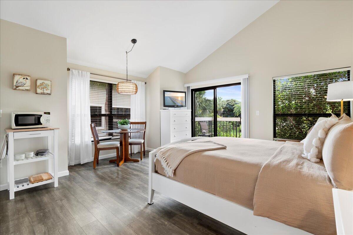 AVAILABLE SEPTEMBER-DECEMBER ONLY!!! Beautiful 2nd floor studio unit complete with high ceilings, washer/dryer and kitchenette, the perfect spot for season! Sip your morning beverage of choice while you watch the local otters frolic in the pond below! Nestled in prestigious Palm Beach Polo, 10 minutes from all equestrian venues, 15 minutes from PBI, and the high speed passenger train station is about 15 minutes. The perfect location! Fully Furnished Seasonal Rental.