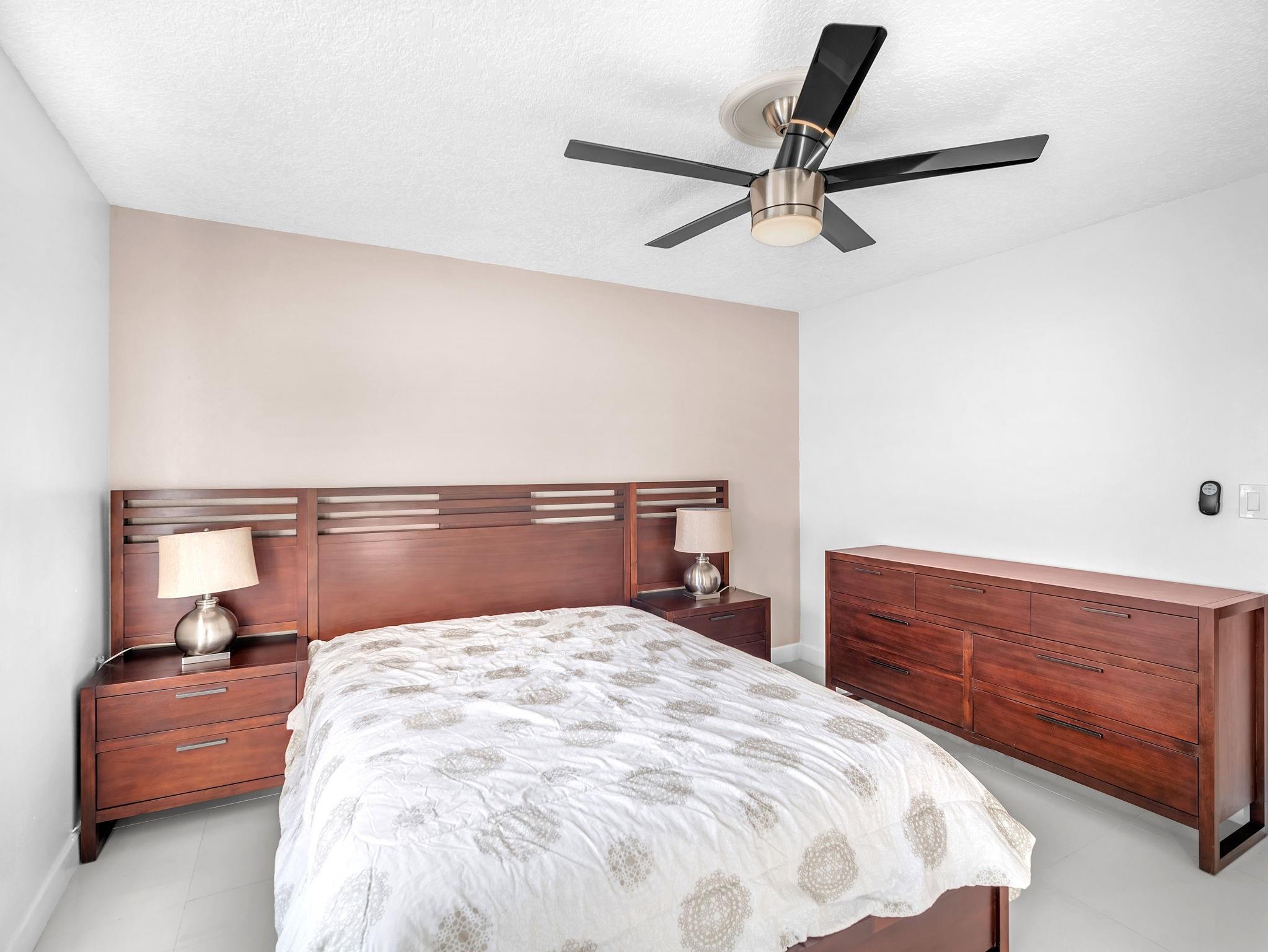 CLUB HOUSE COVE - Residential